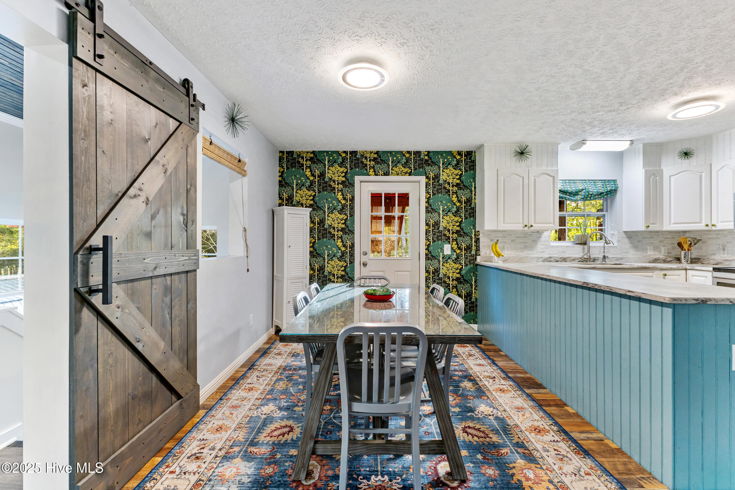 100556103 | Photo 18