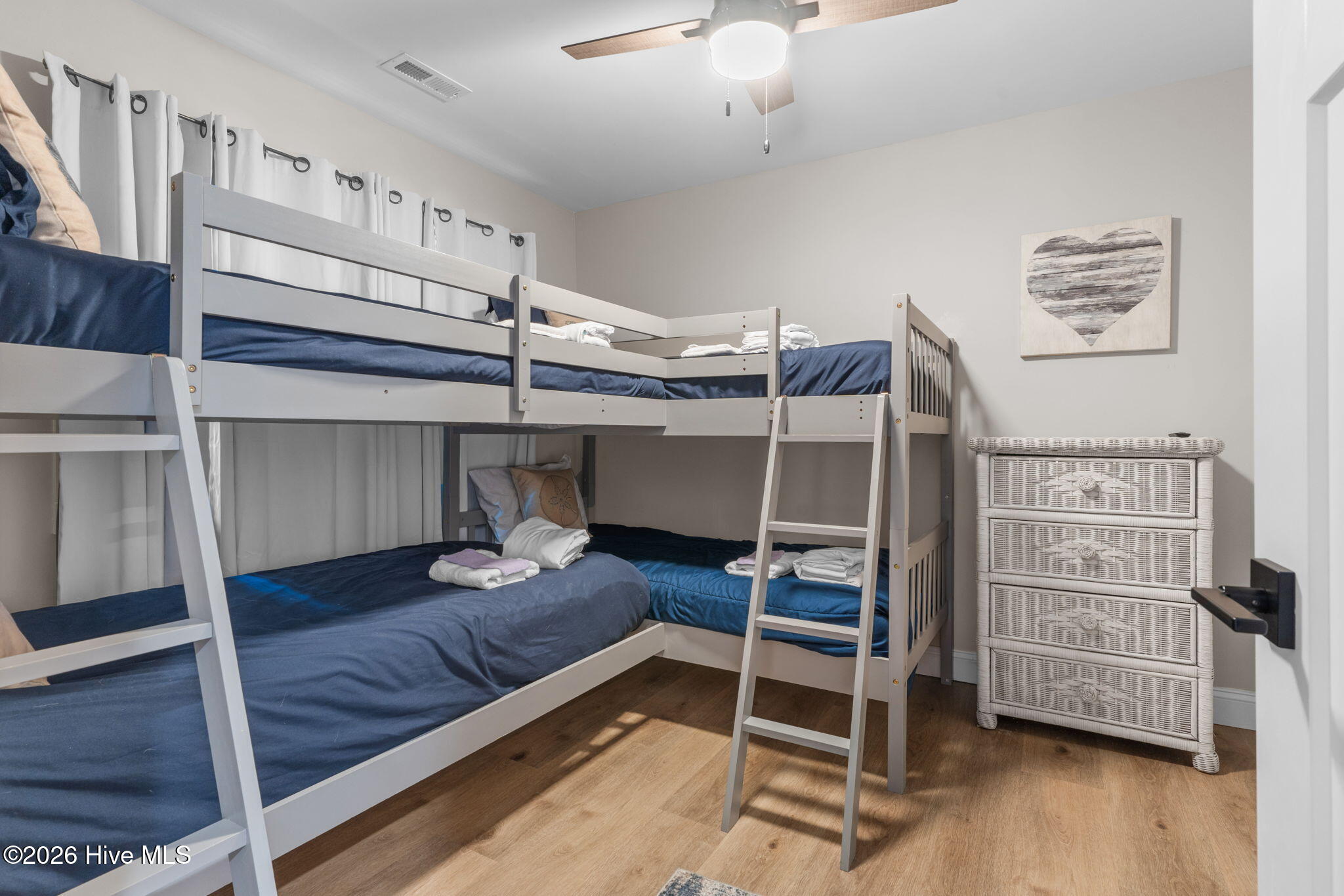 100553480 | Photo 13