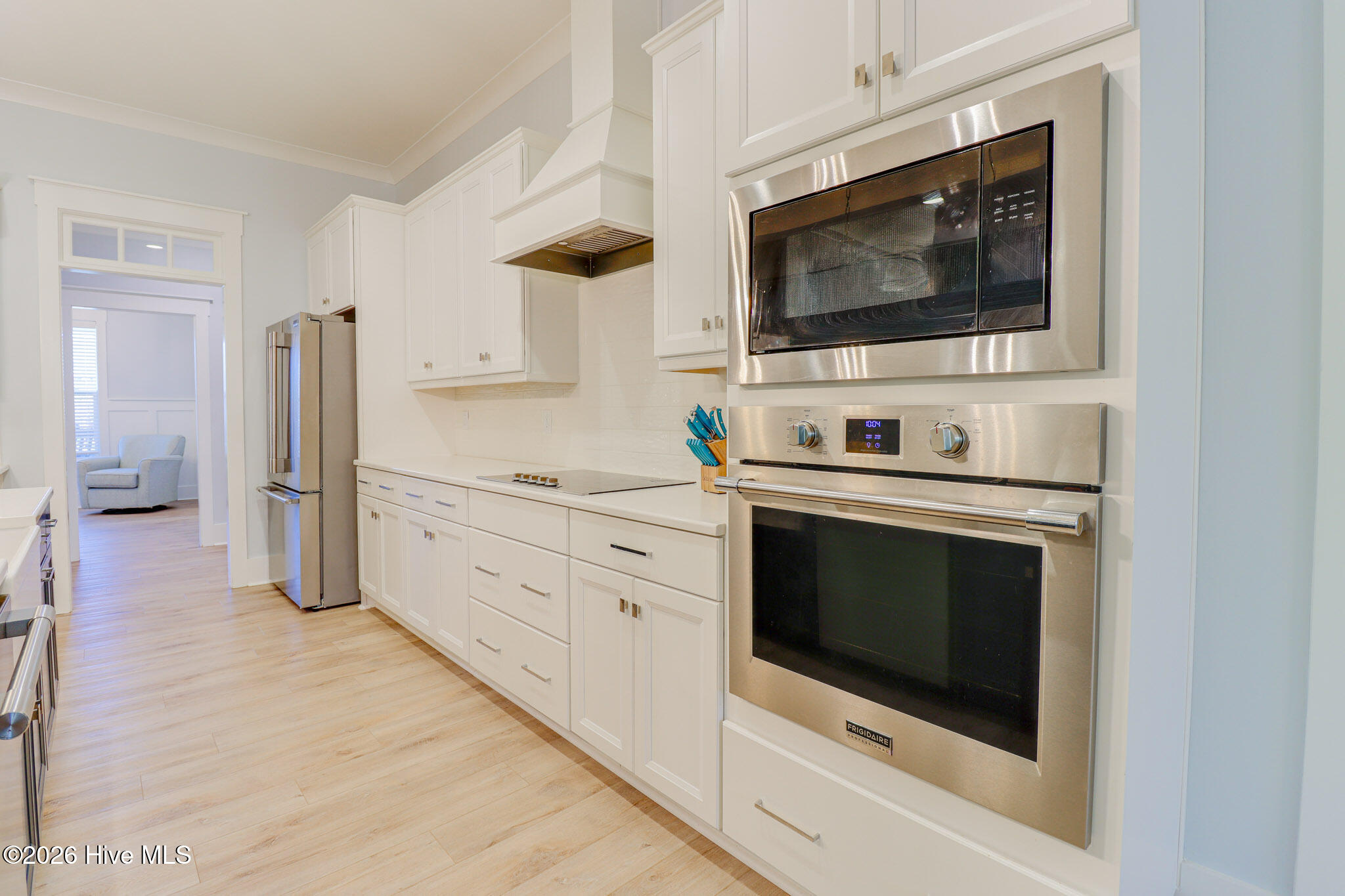 100540387 | Photo 13