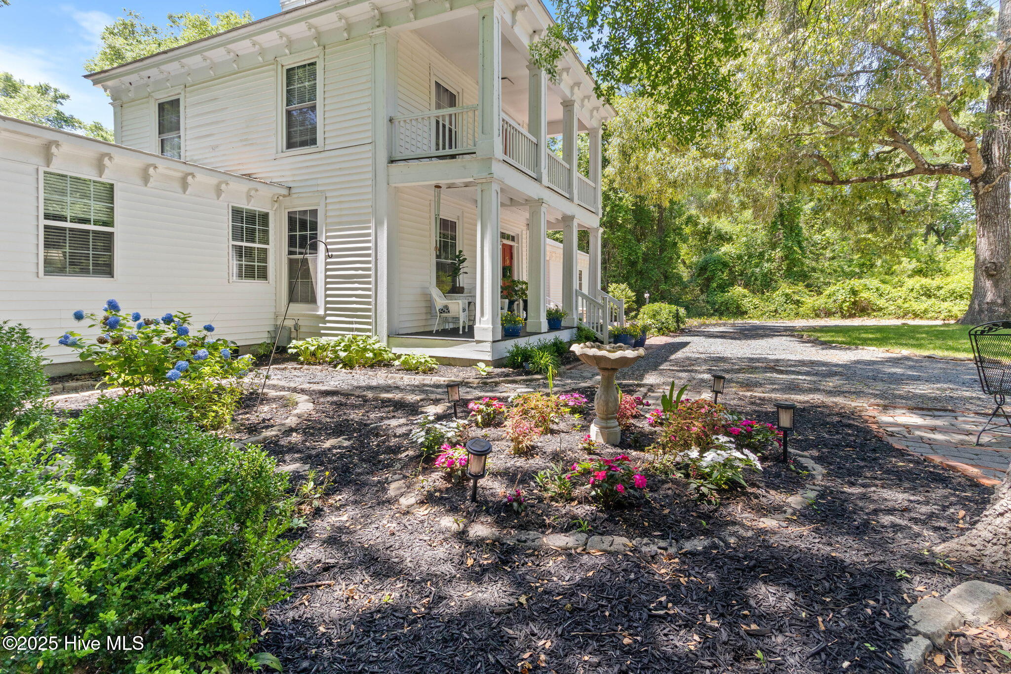 100507341 | Photo 60