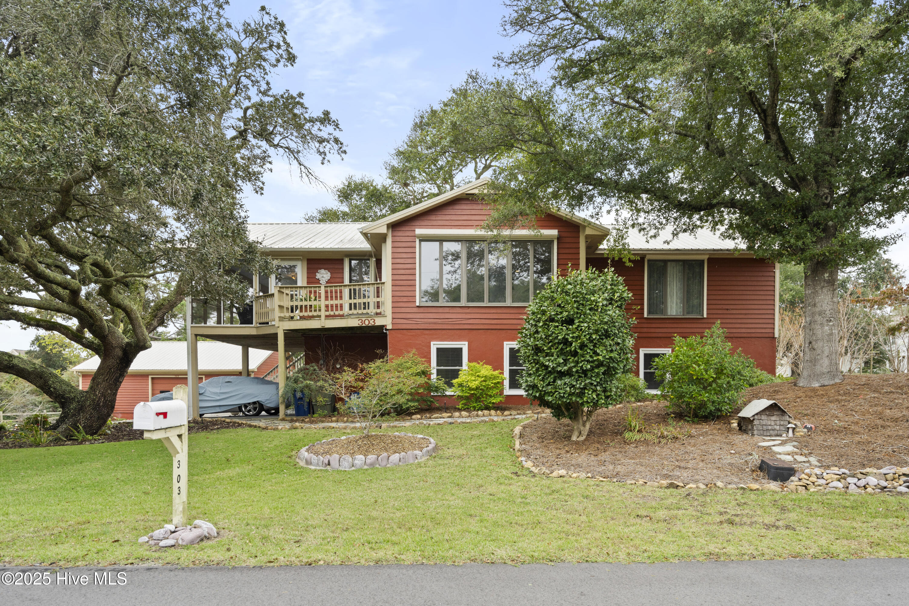 100540990 | Photo 57