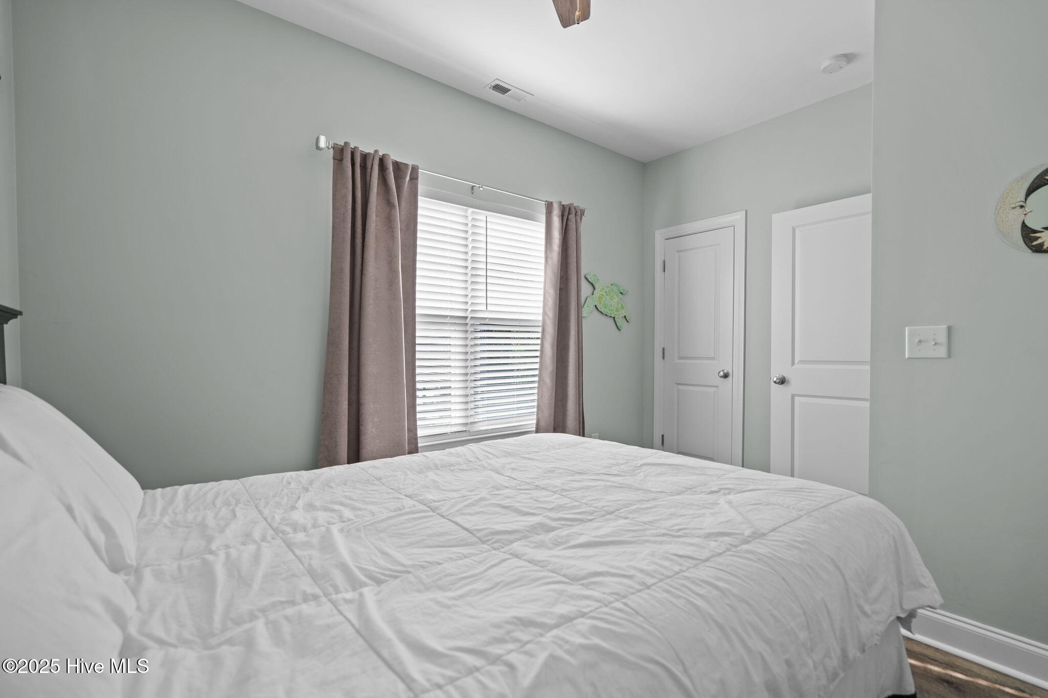 100522294 | Photo 33