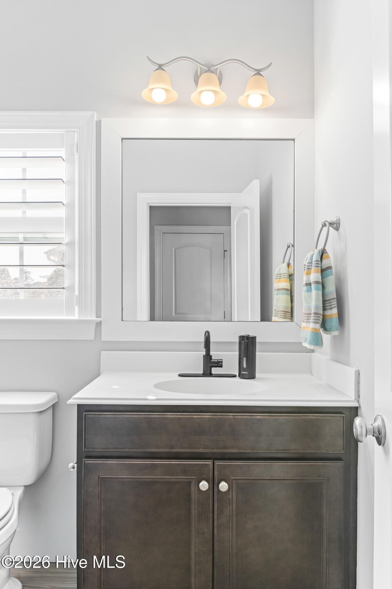 100554937 | Photo 29