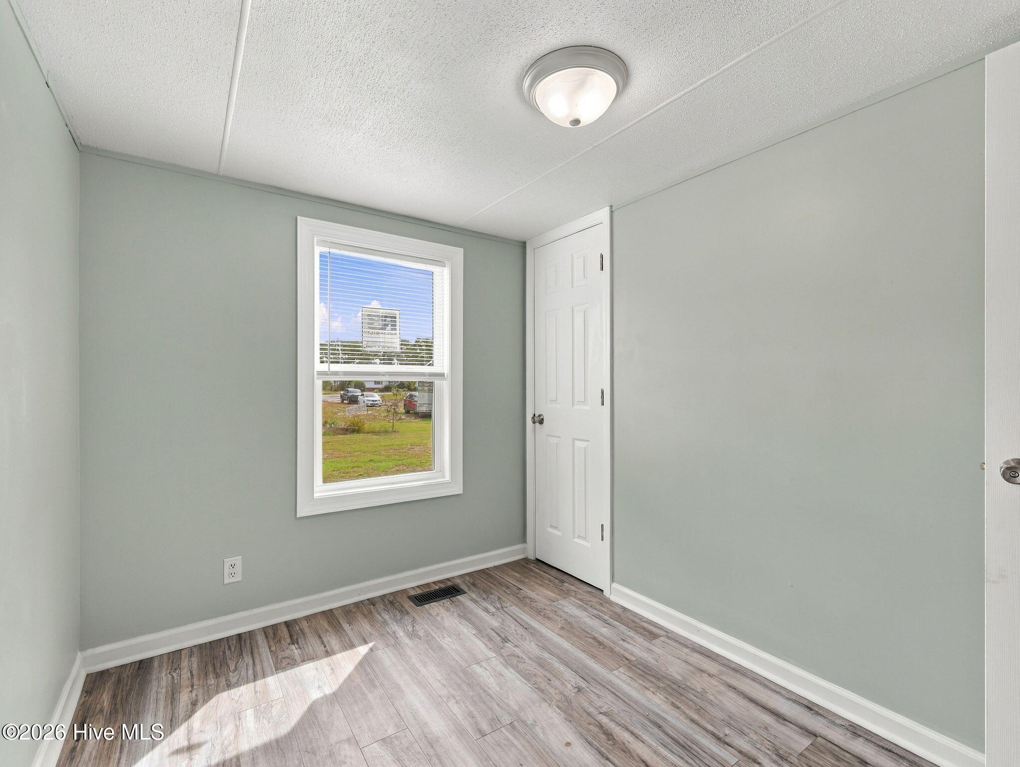 322 N Winchester Lane,Hubert