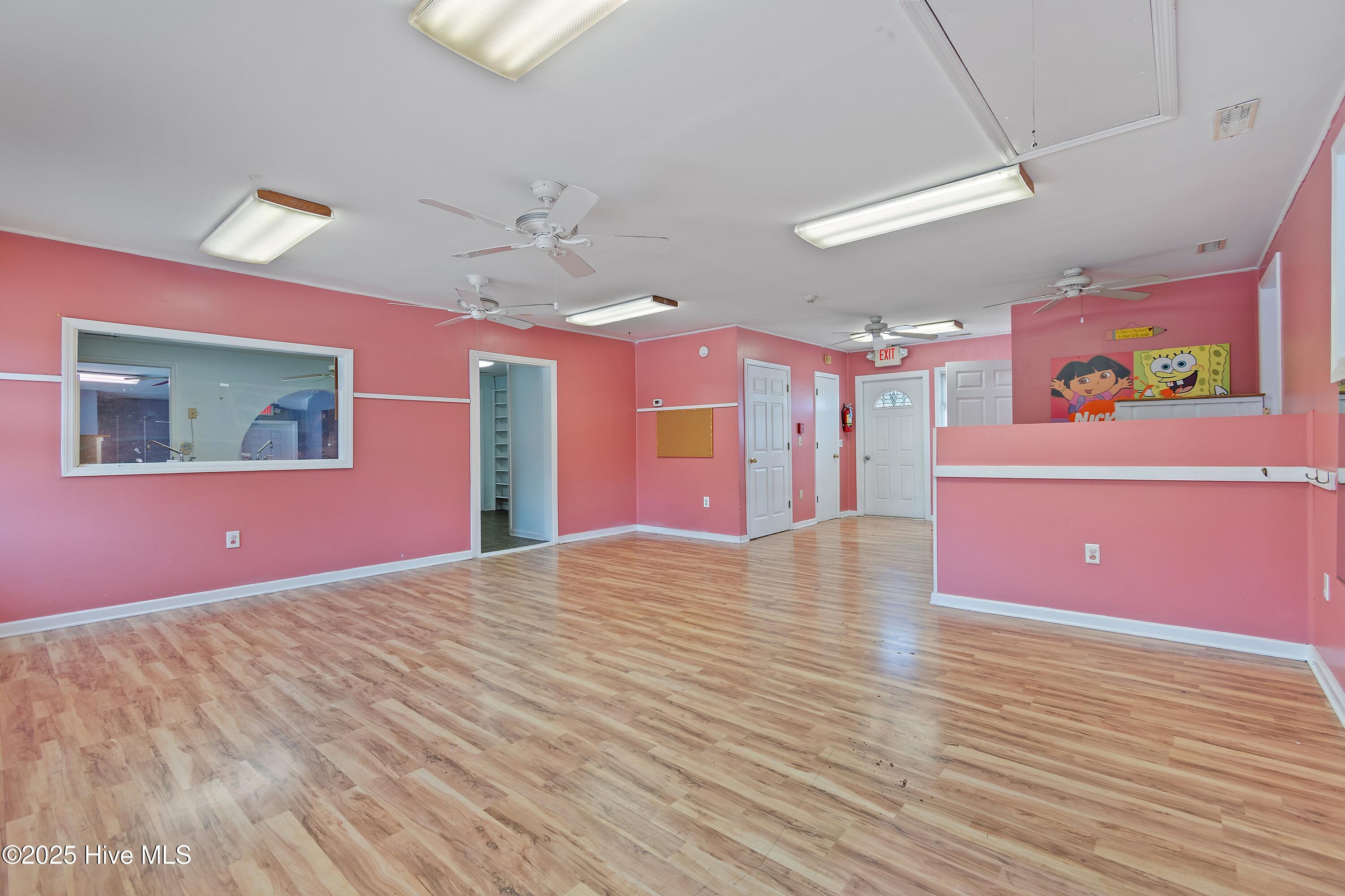 948SabbathHomeRdSW - 2