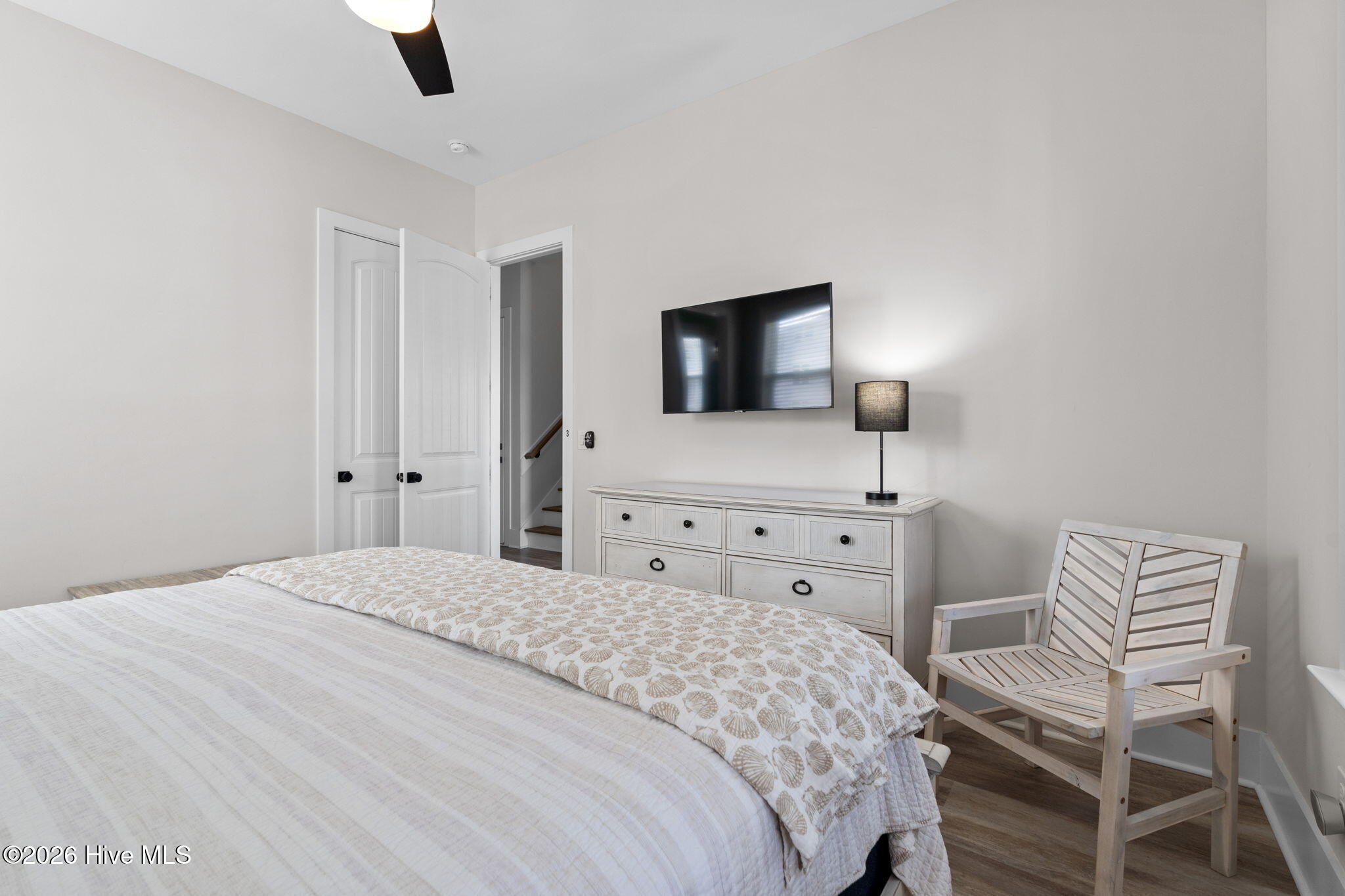 100564964 | Photo 42