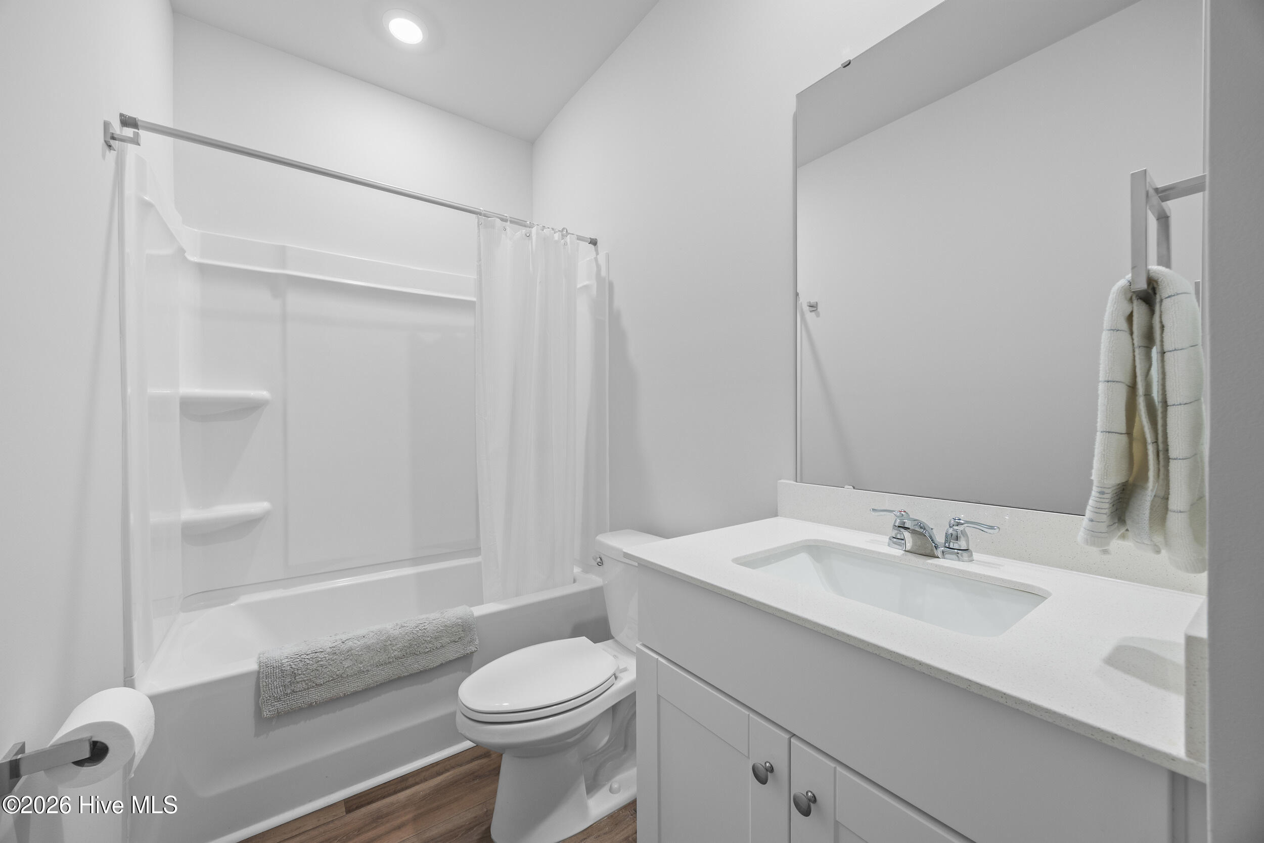 100554337 | Photo 12