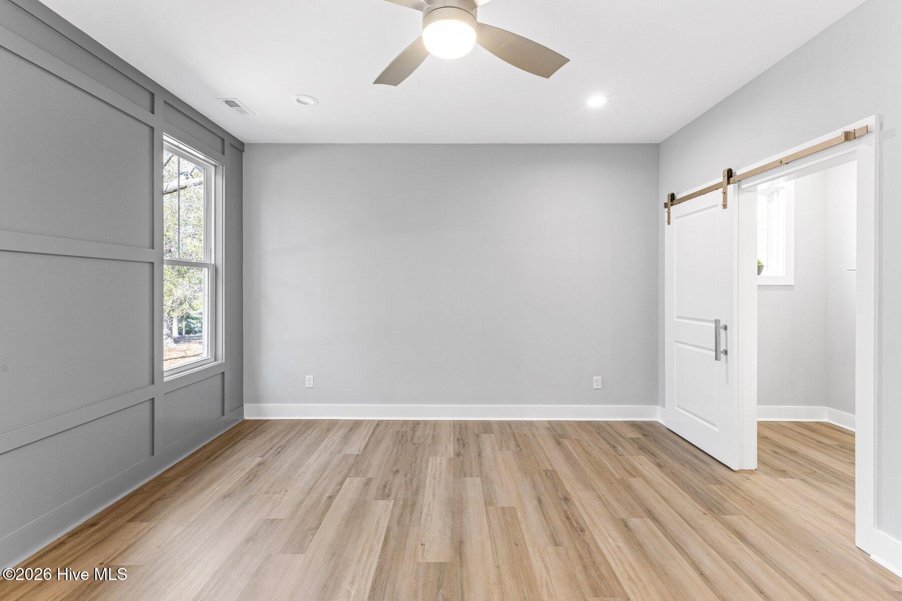 100554265 | Photo 24