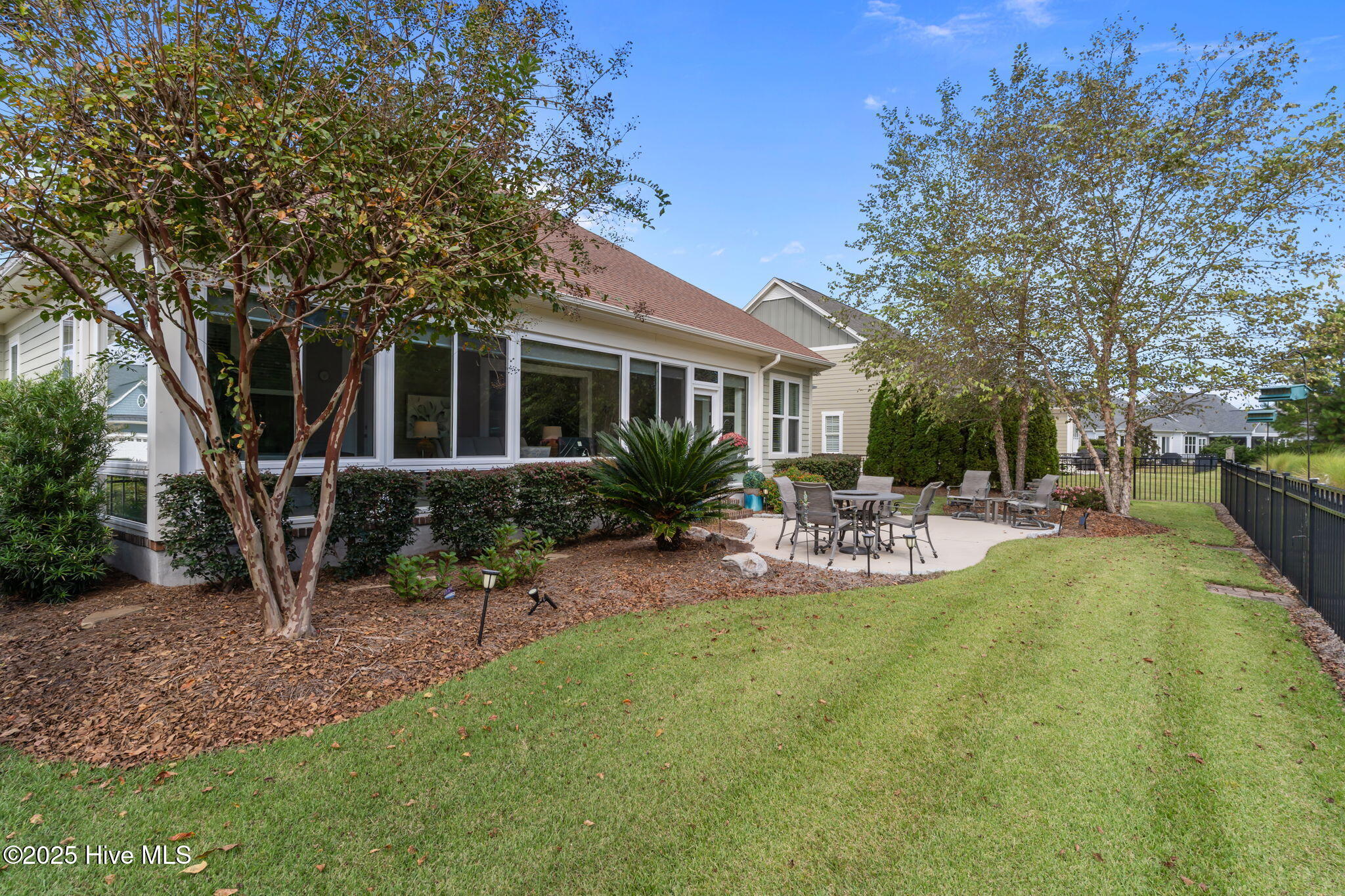 100552271 | Photo 46