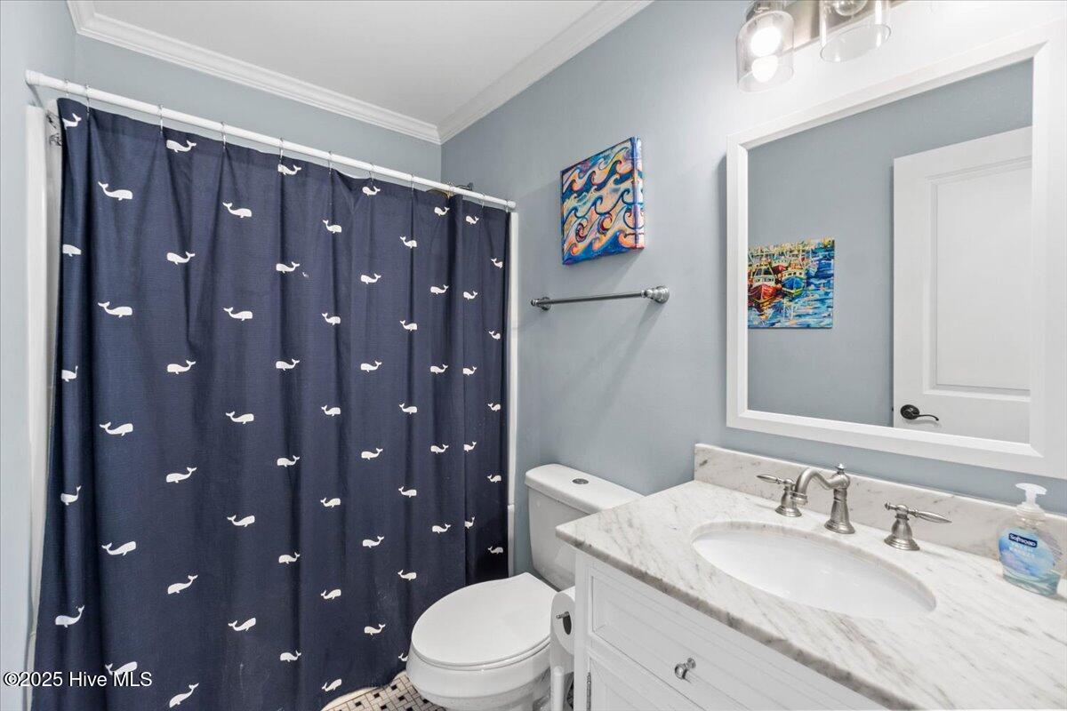 100493245 | Photo 22