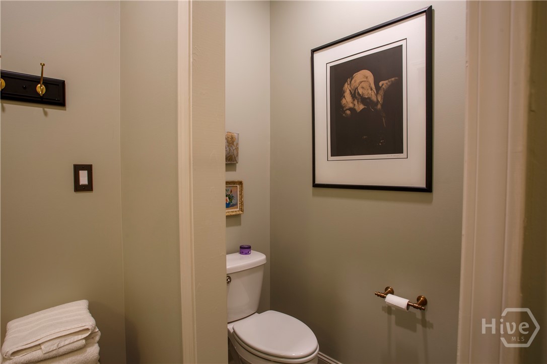 919 E Waldburg Street, Savannah, GA 31401 Listing Photo  20