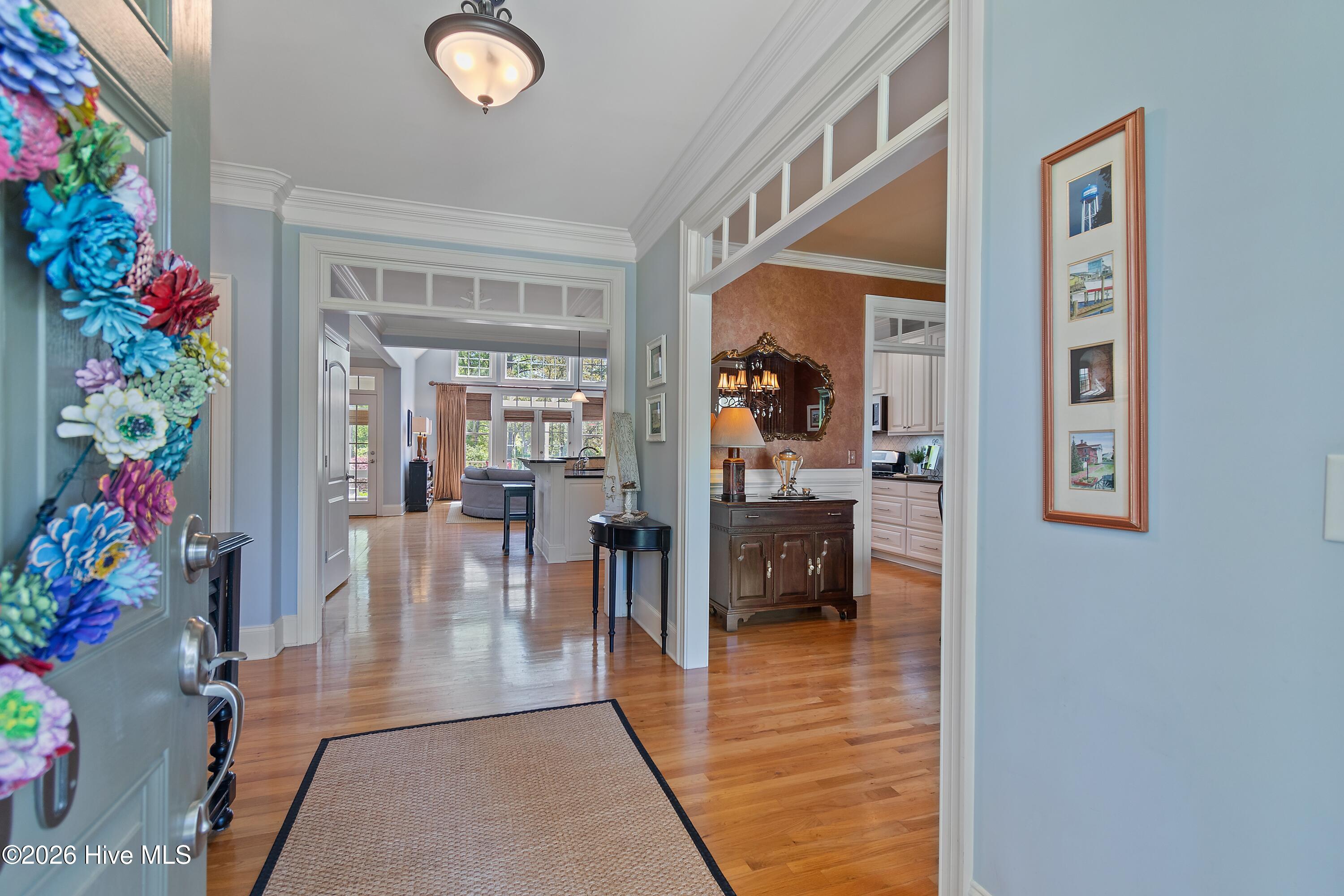 100567309 | Photo 12