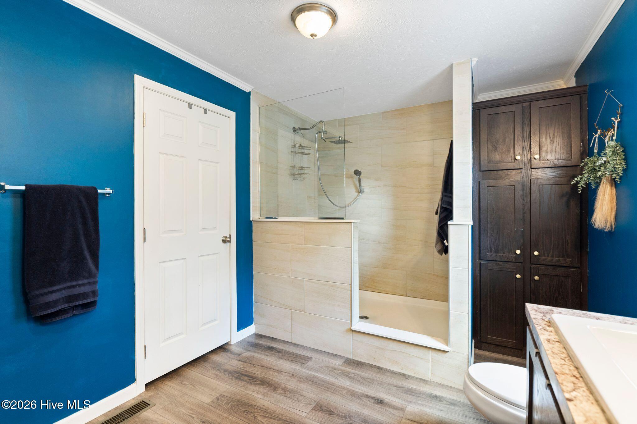 100559666 | Photo 29