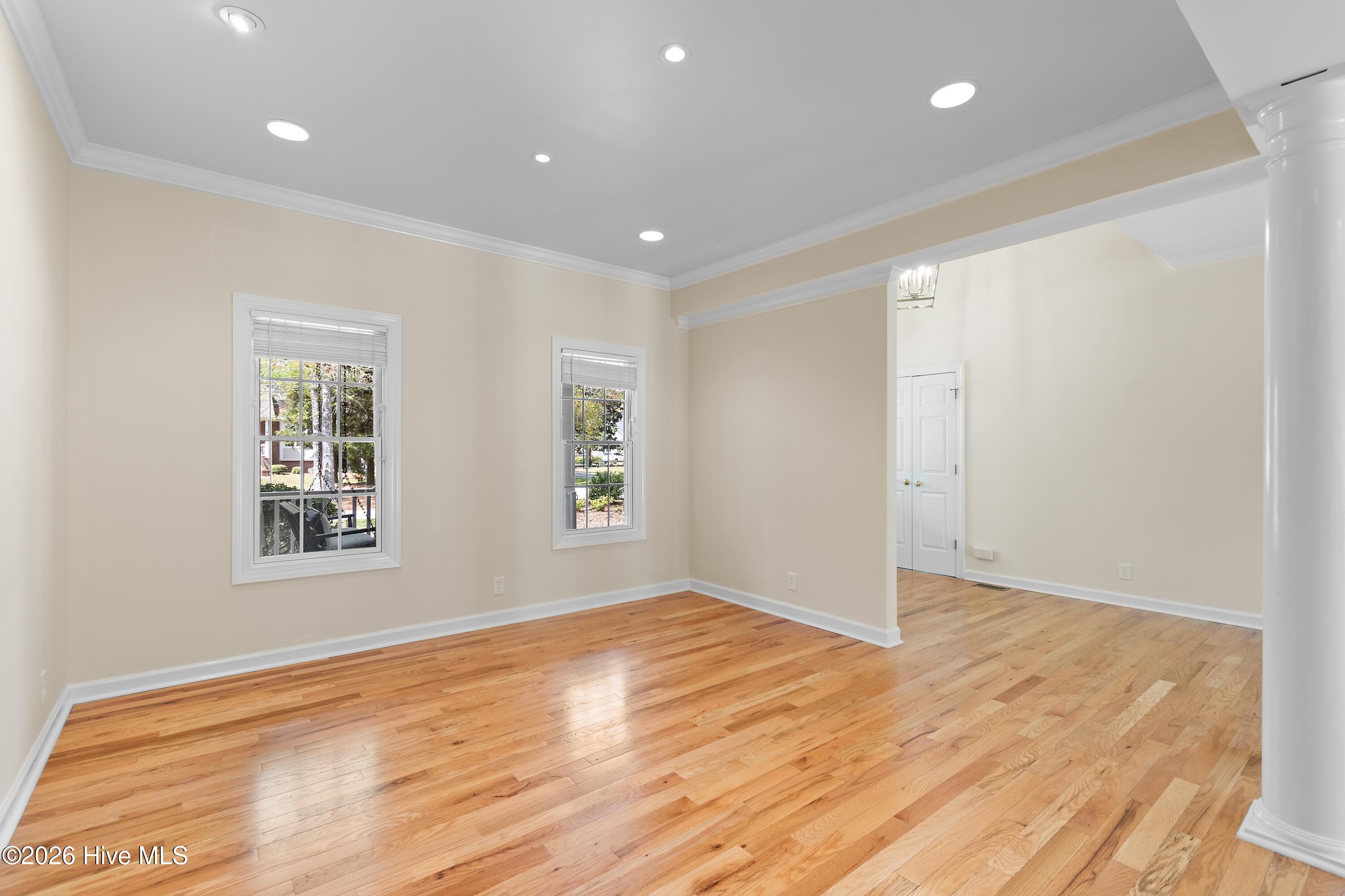 100527464 | Photo 13