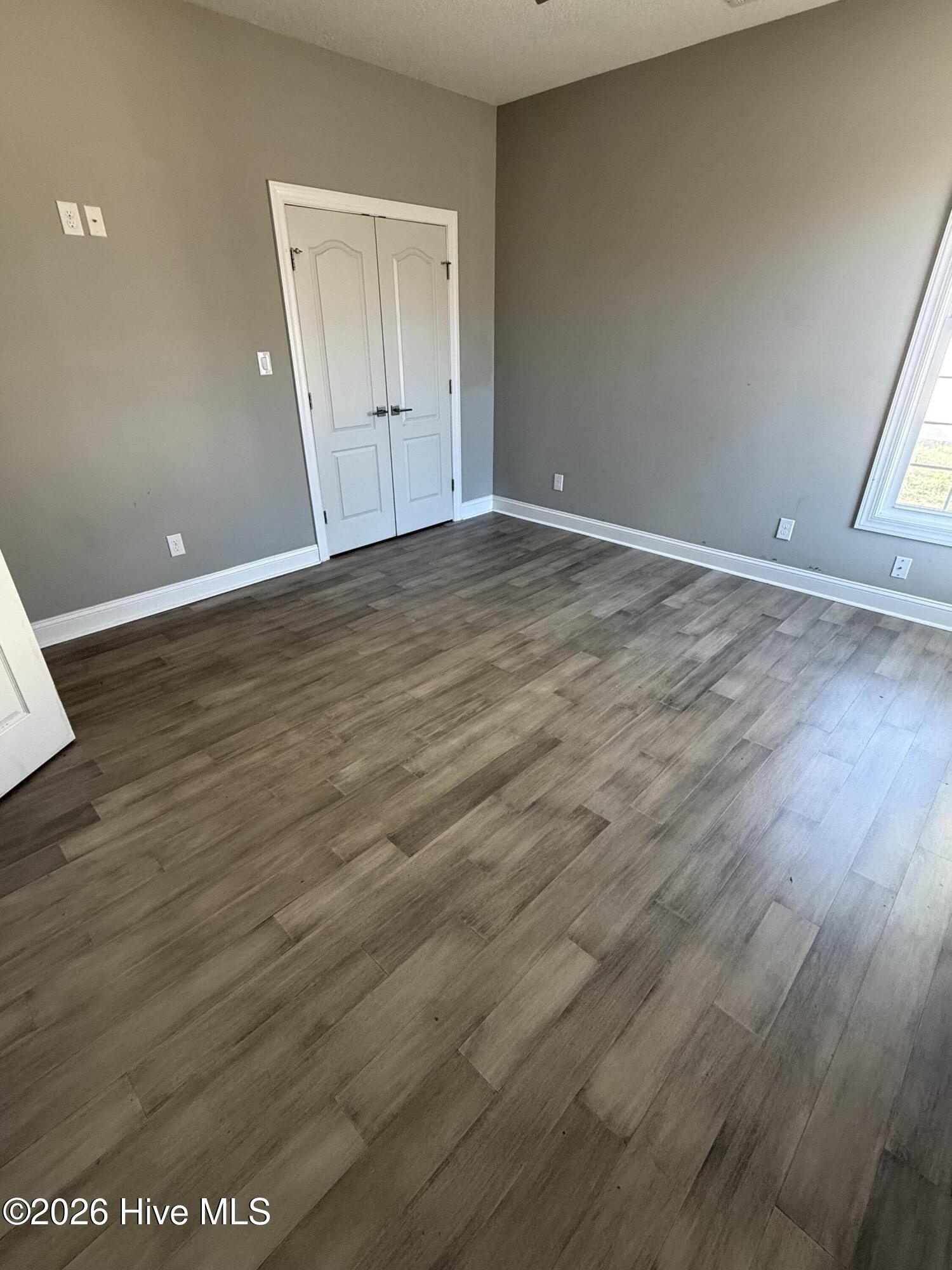 100551425 | Photo 10