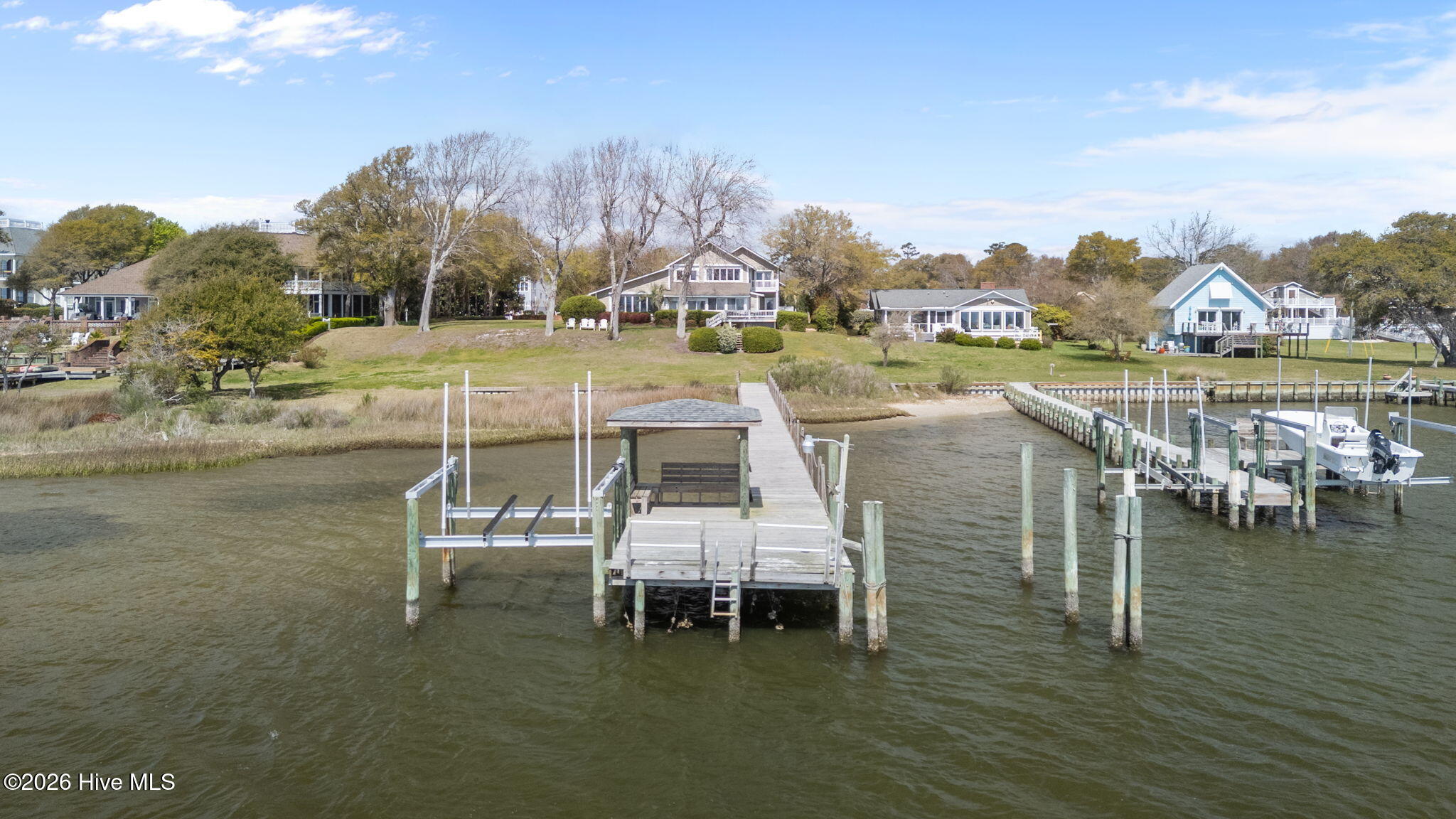 100564648 | Photo 63