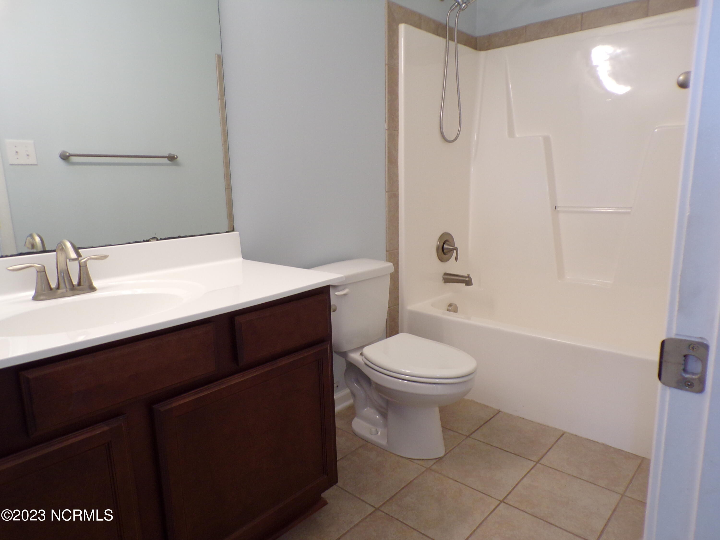 100559579 | Photo 72