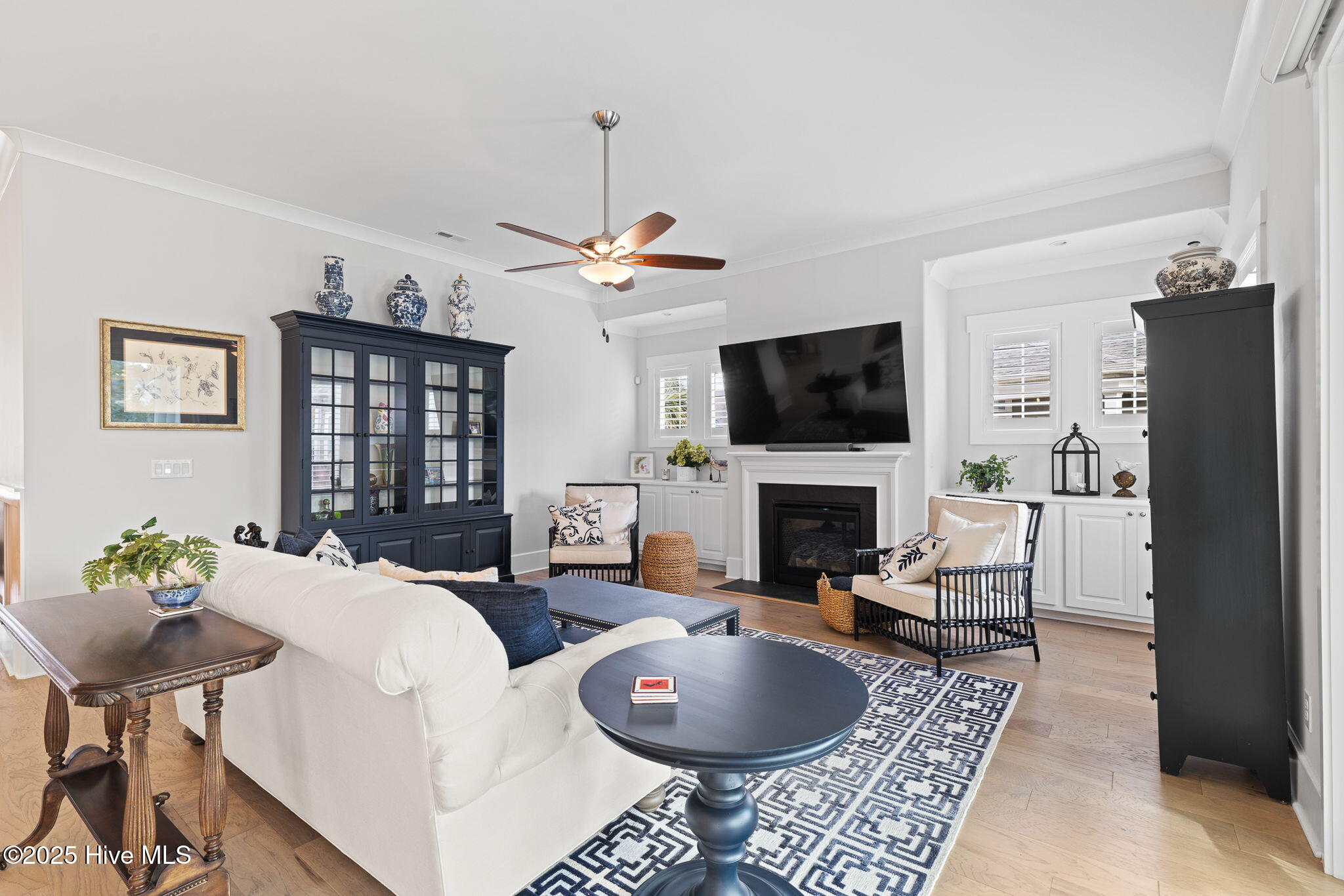 100541273 | Photo 15