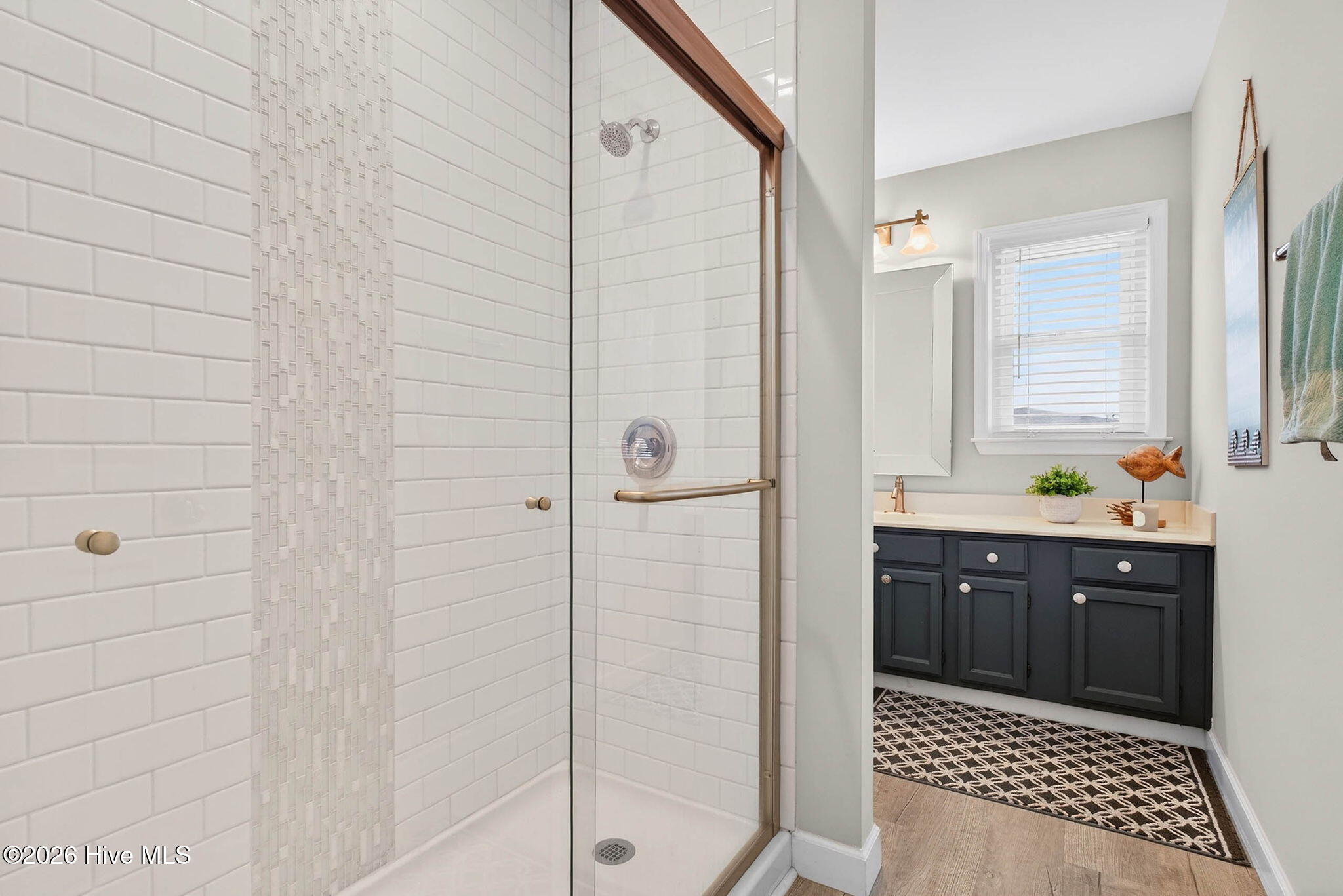 100565816 | Photo 22