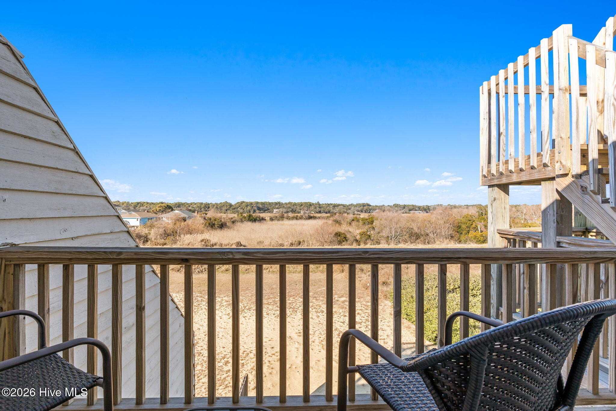 100553073 | Photo 27