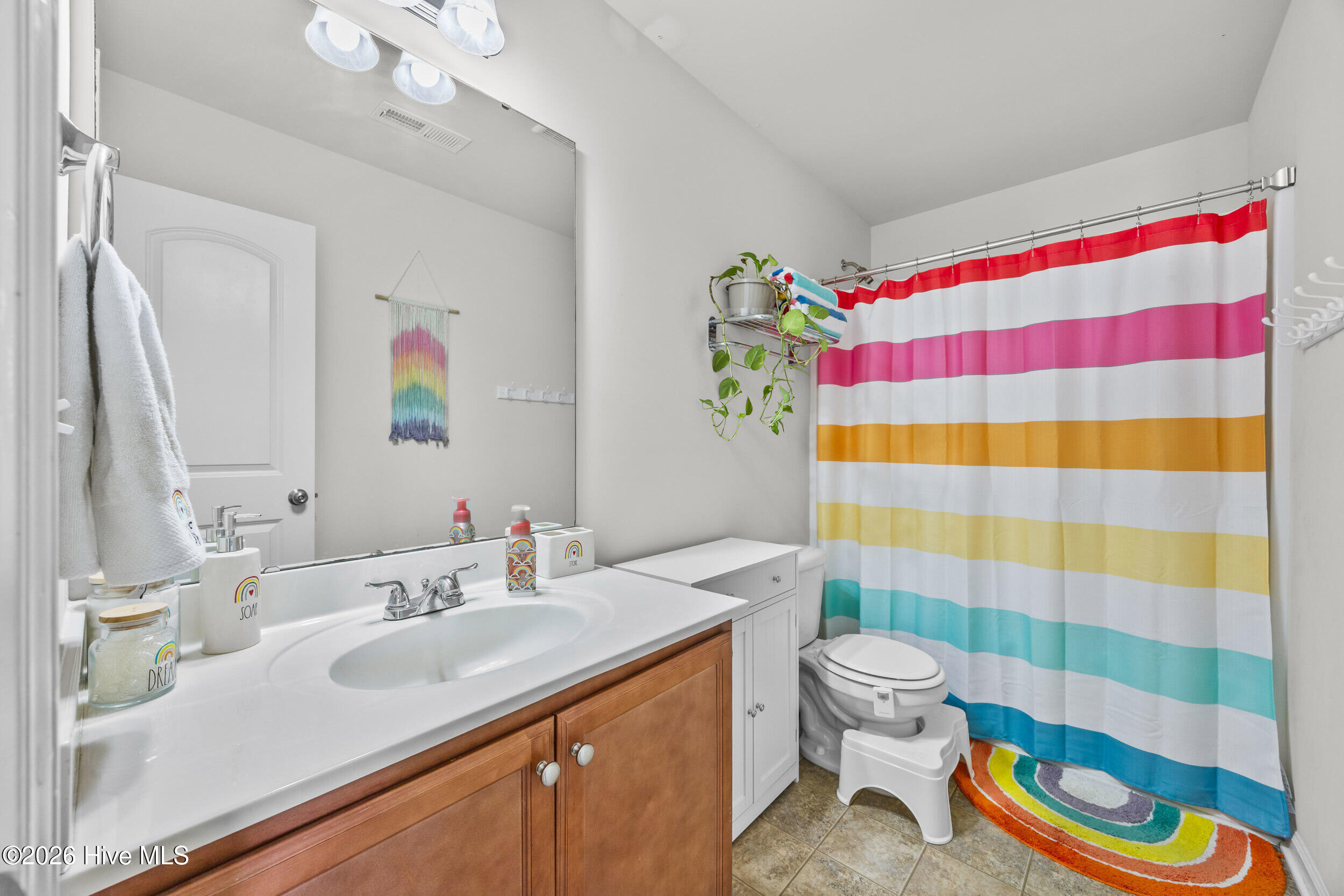 100552487 | Photo 31