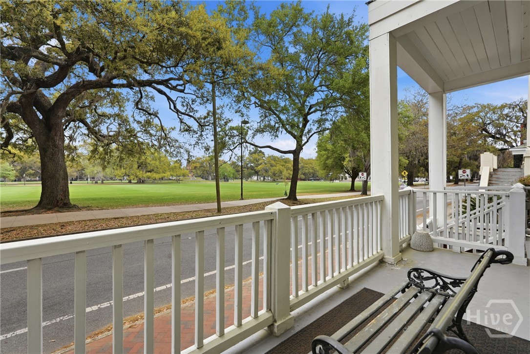 3rd image of 814 Drayton St, Savannah, GA 31401 | MLS# SA351304