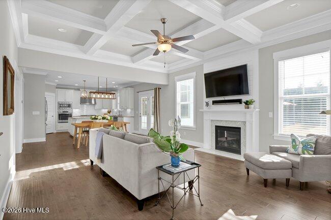 100552882 | Photo 24