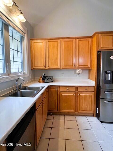 100548477 | Photo 12