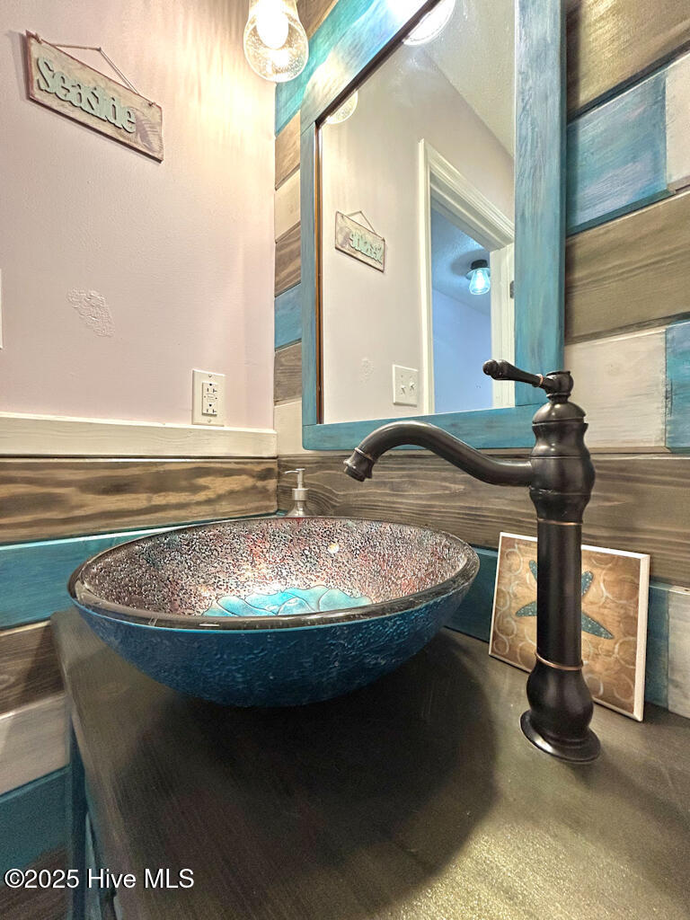 100540831 | Photo 14