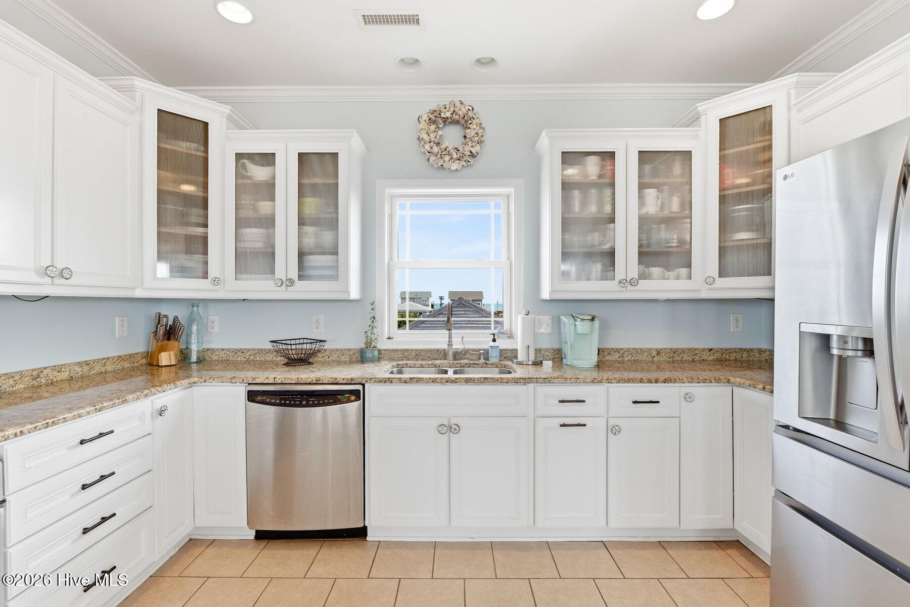 100566384 | Photo 17