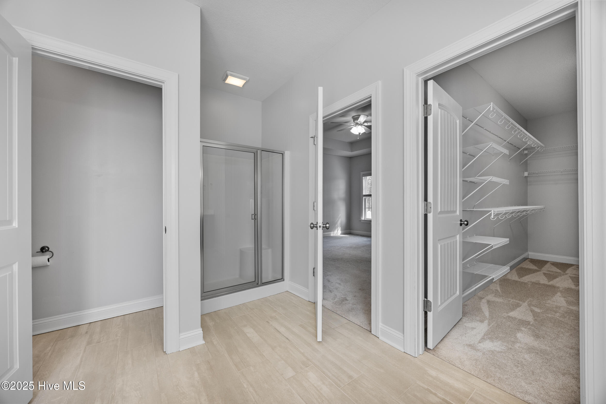 100542328 | Photo 26