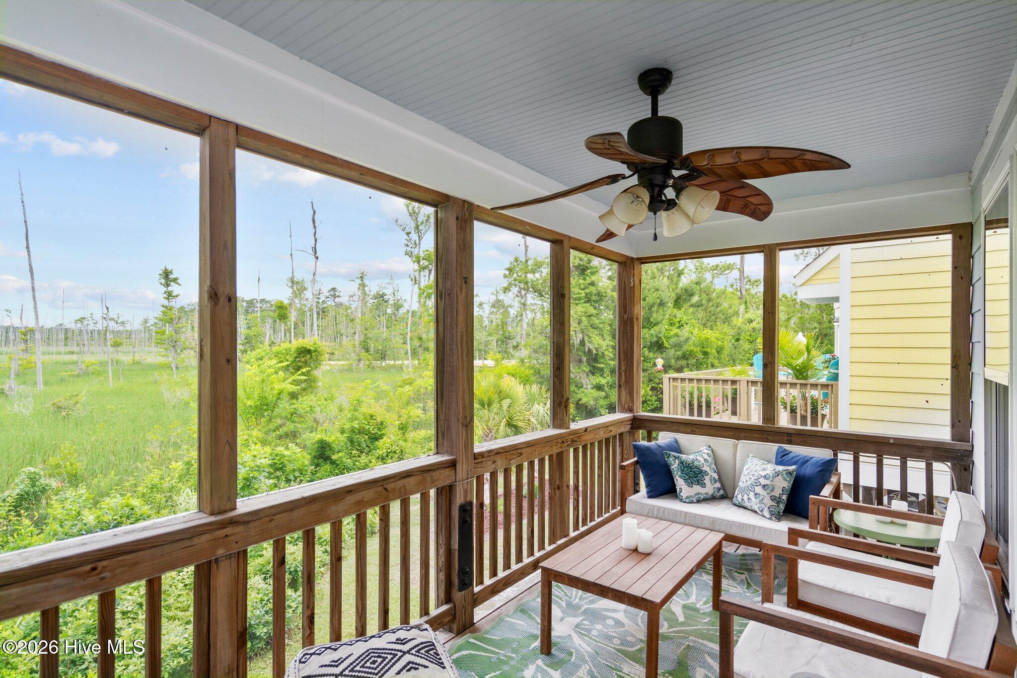 100550866 | Photo 24