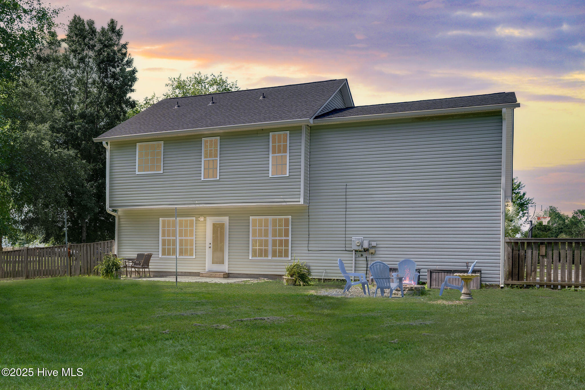 161 Bottle Branch Drive, Burgaw, NC 28425 – photo 5: 161bottlebranchtwilight3