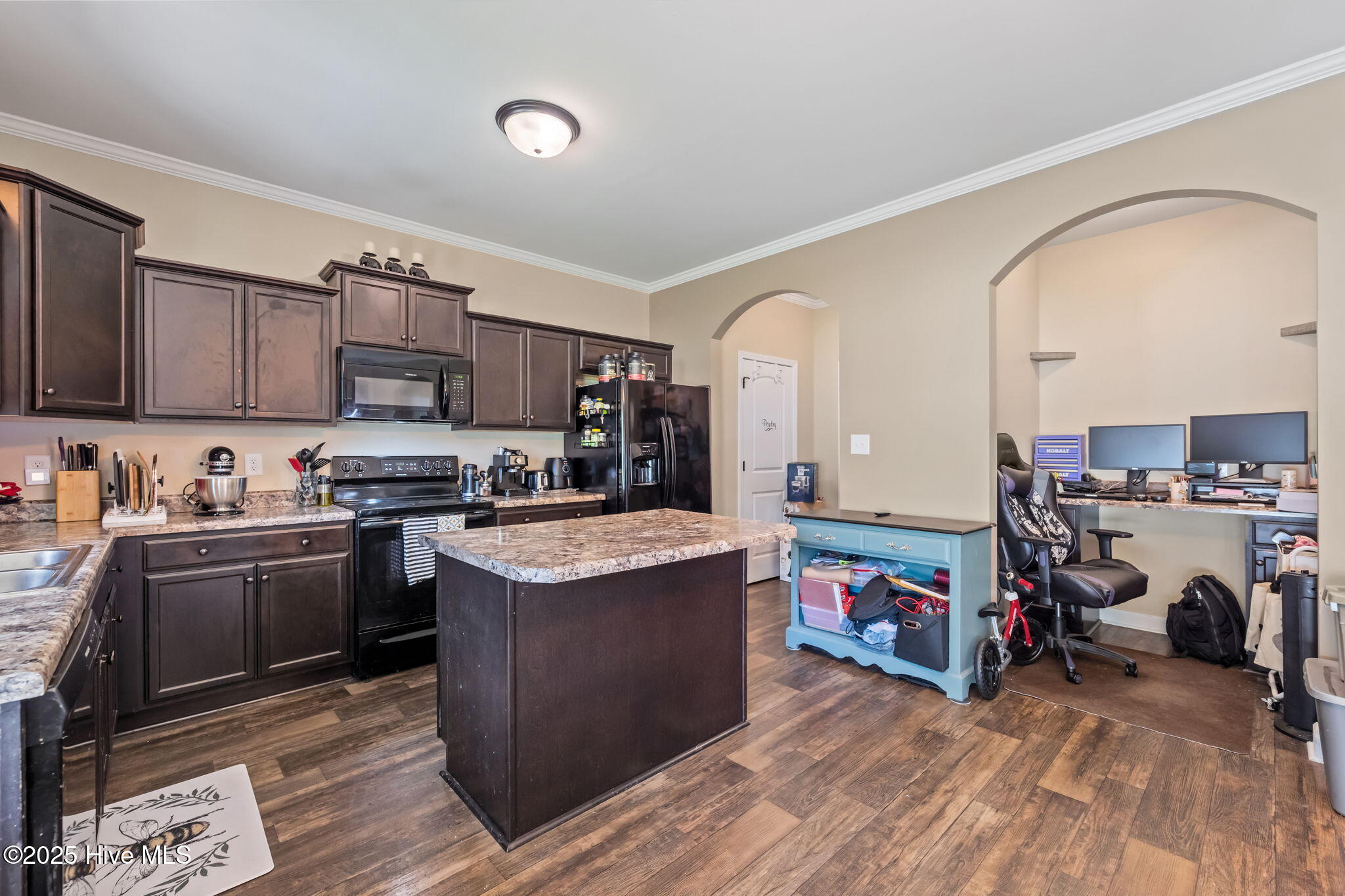 100534756 | Photo 13