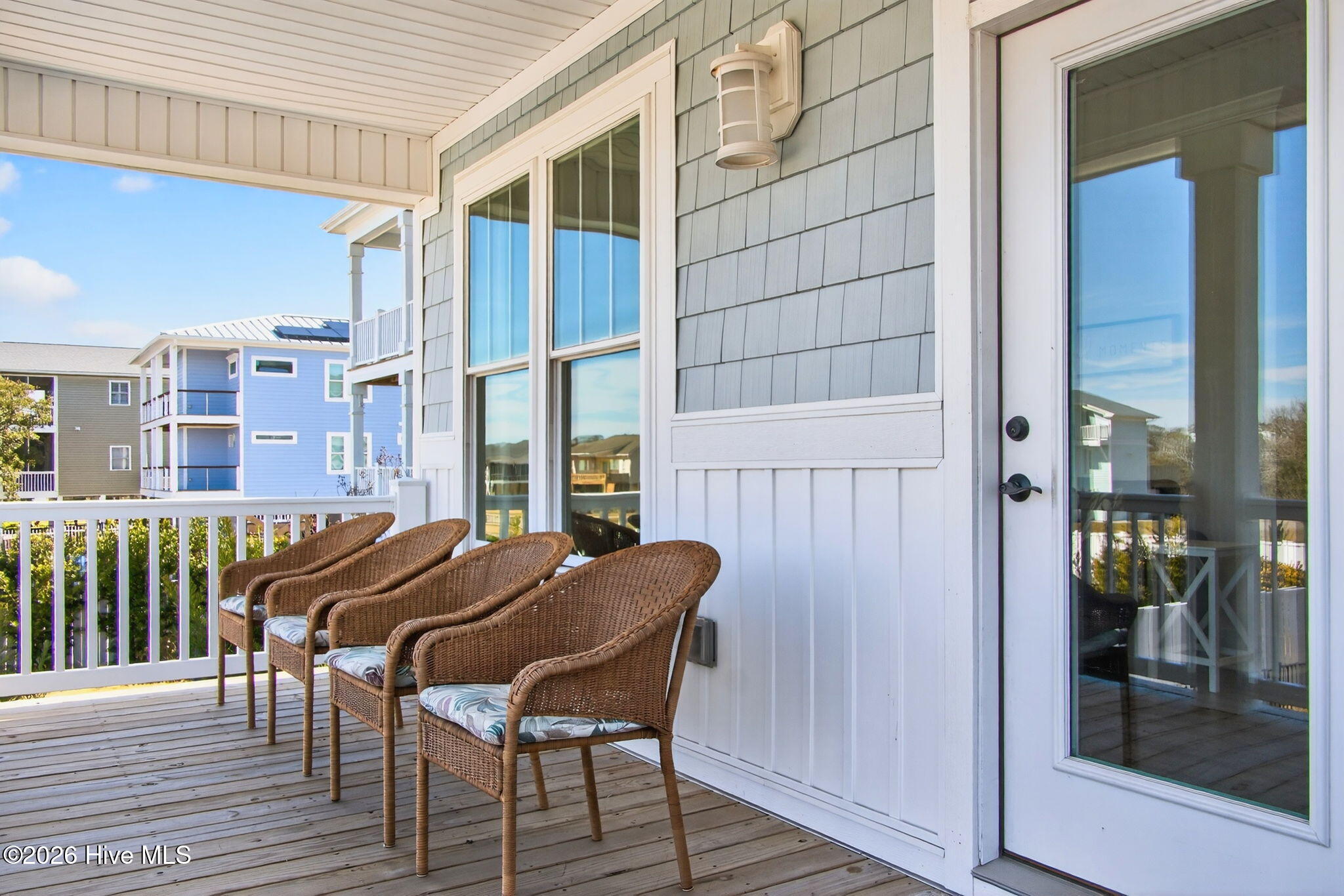 100554481 | Photo 50