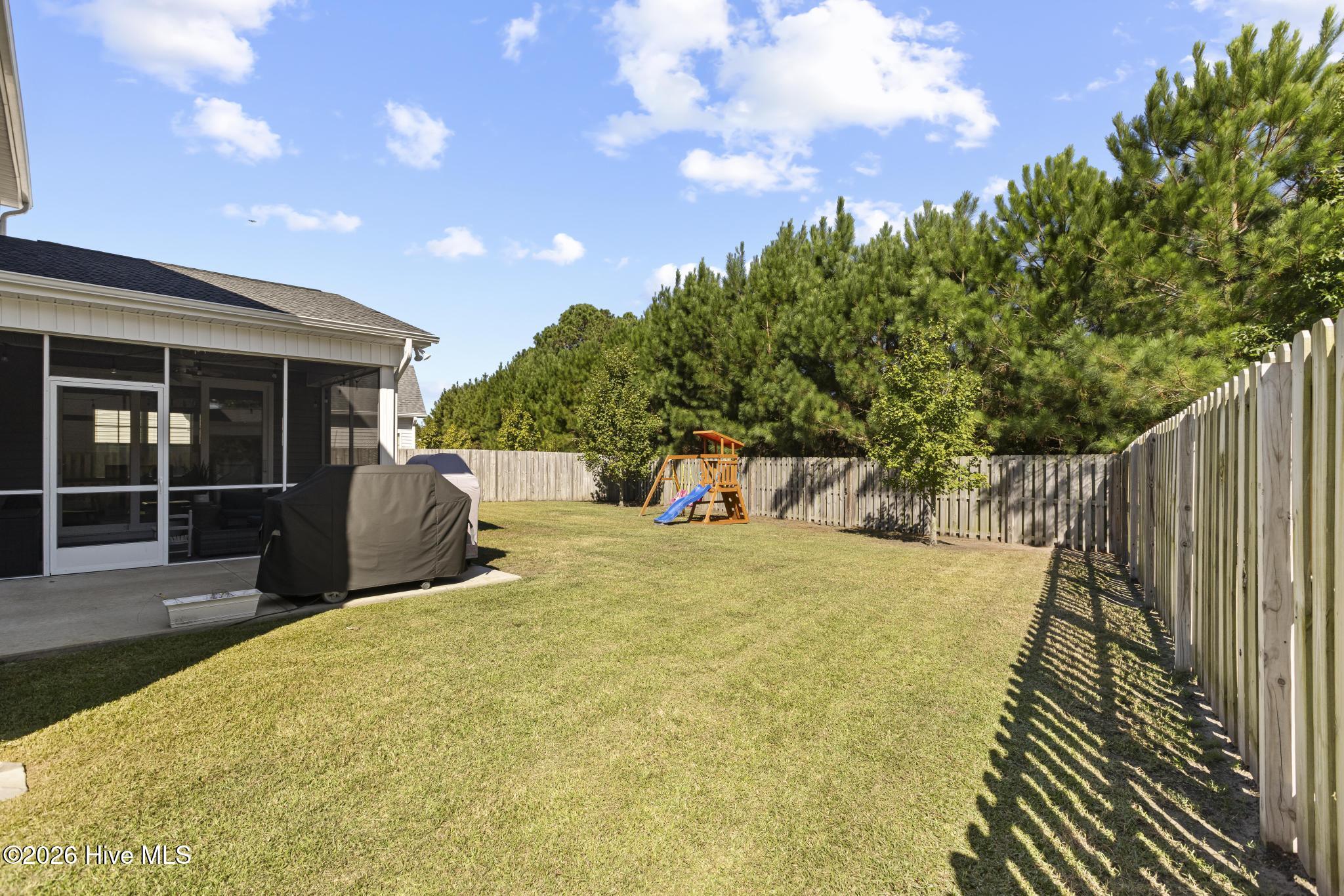 100549977 | Photo 46