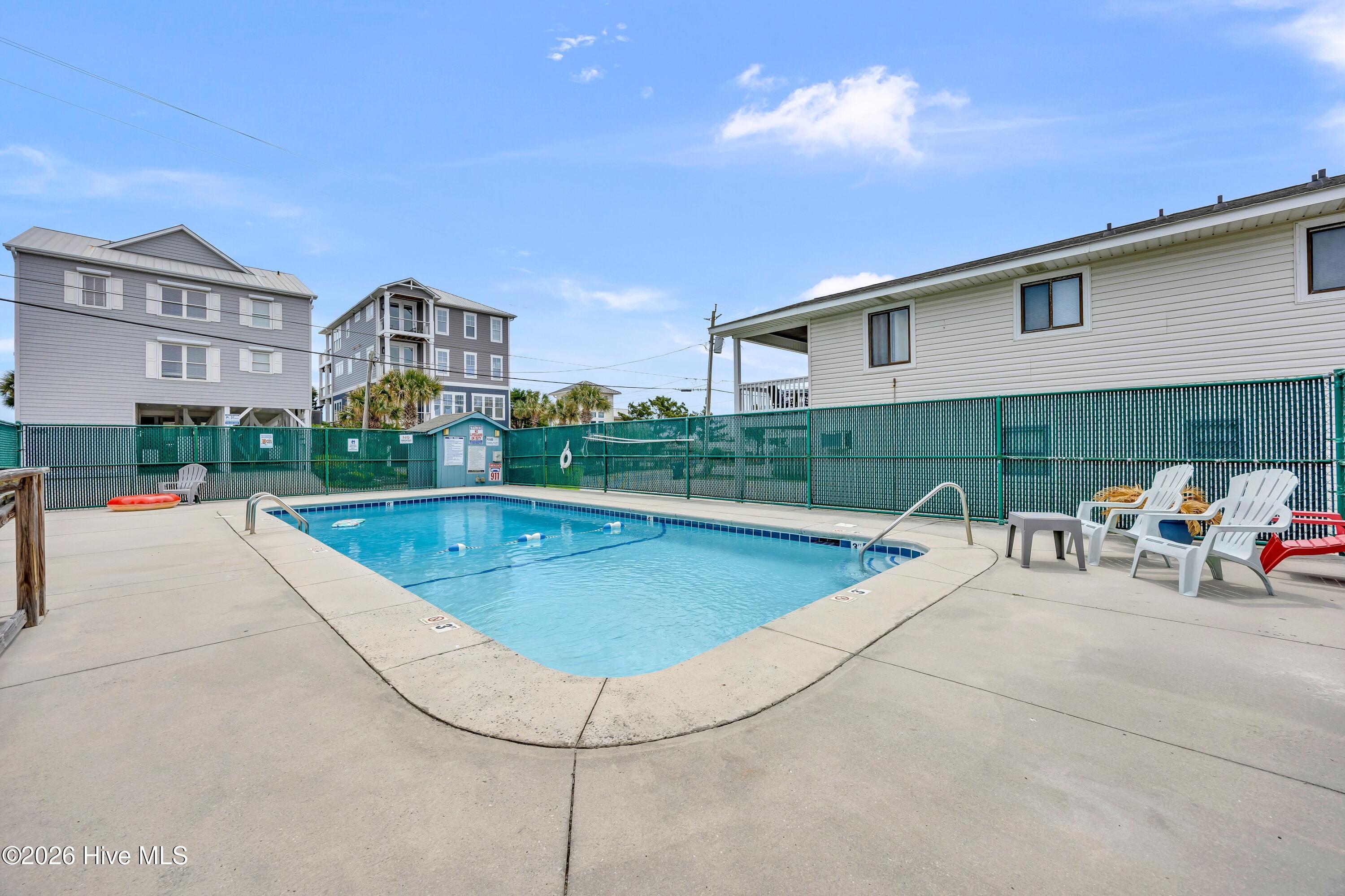 100570370 | Photo 20