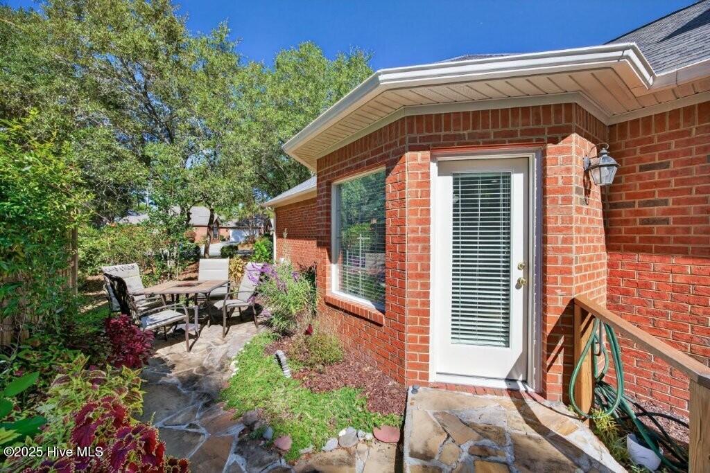 100535369 | Photo 41