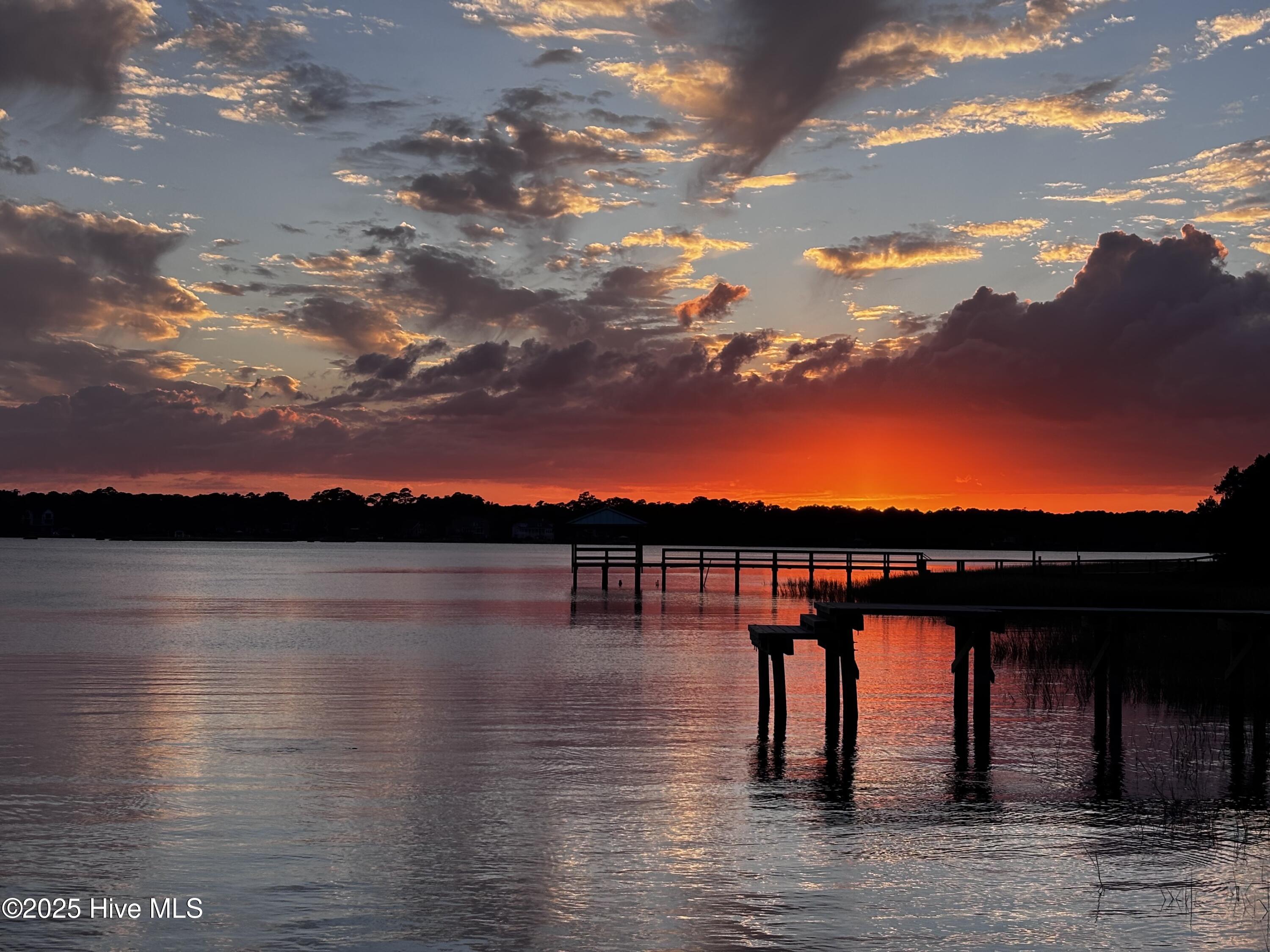 100516762 | Photo 23