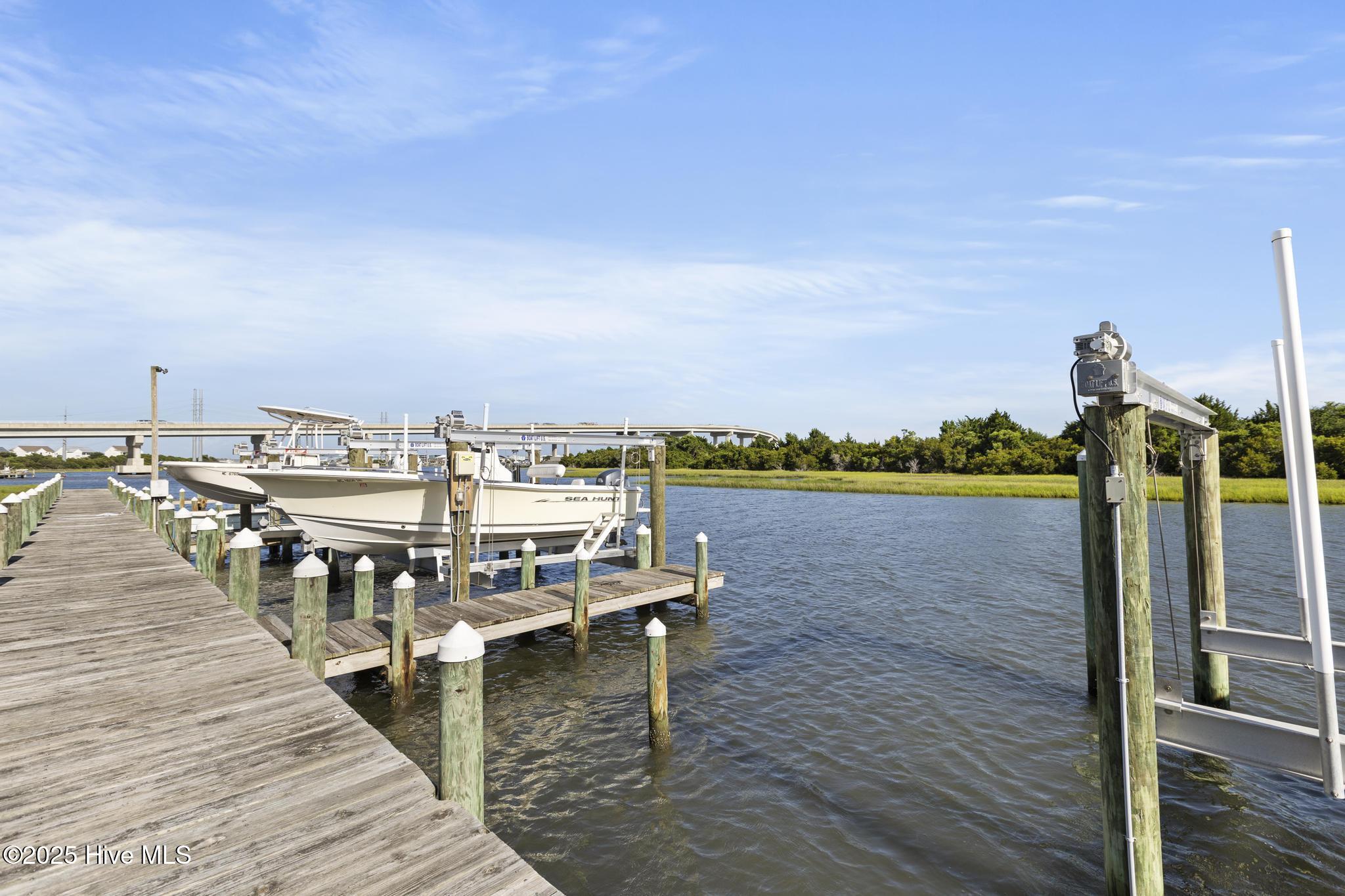 100517946 | Photo 31