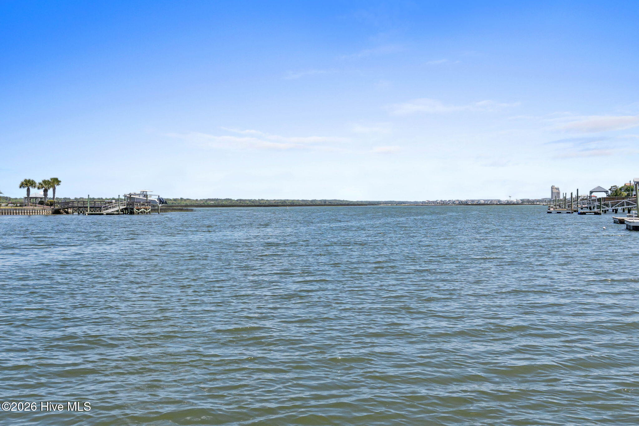 100566537 | Photo 11