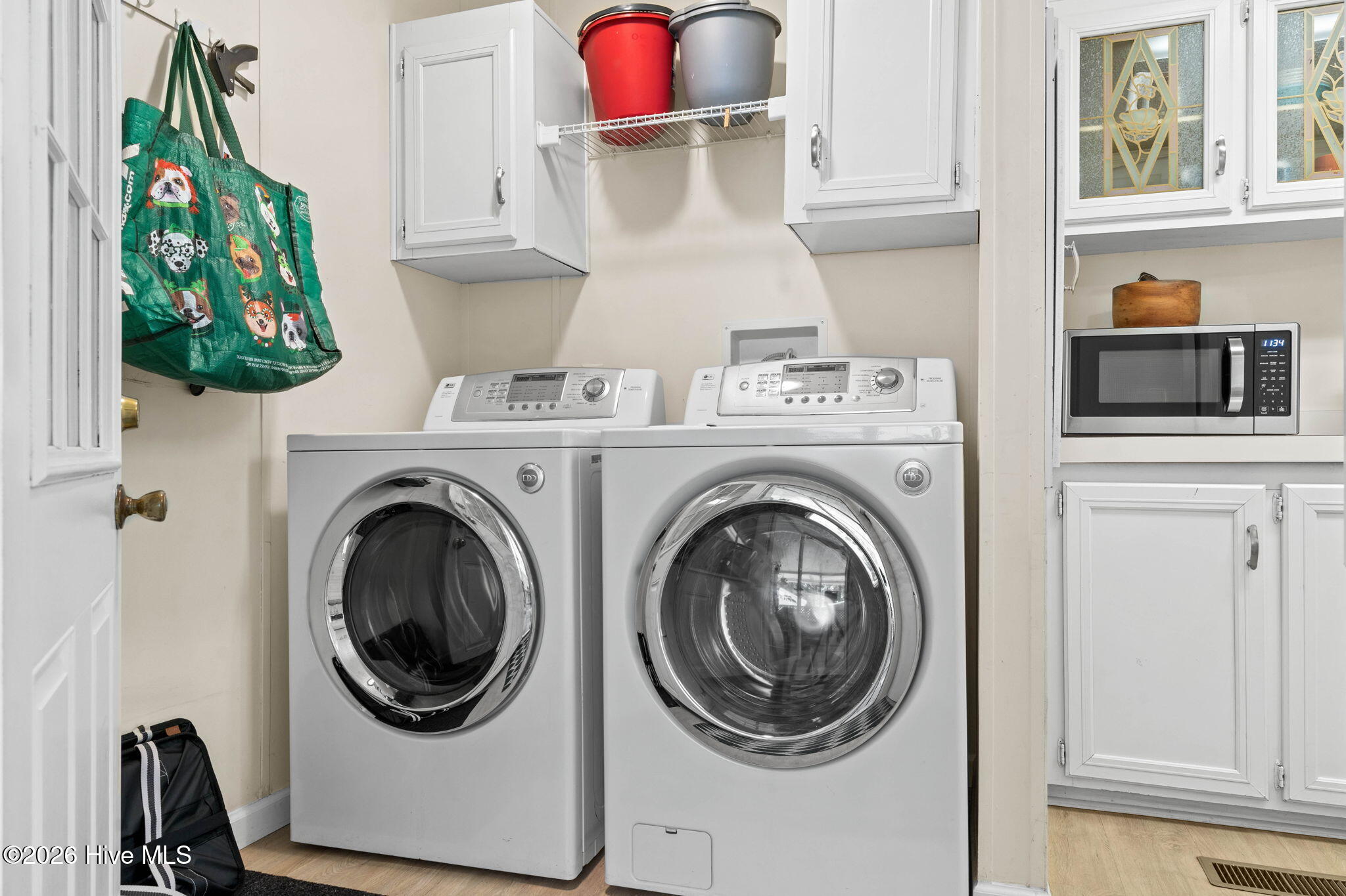 100565575 | Photo 10