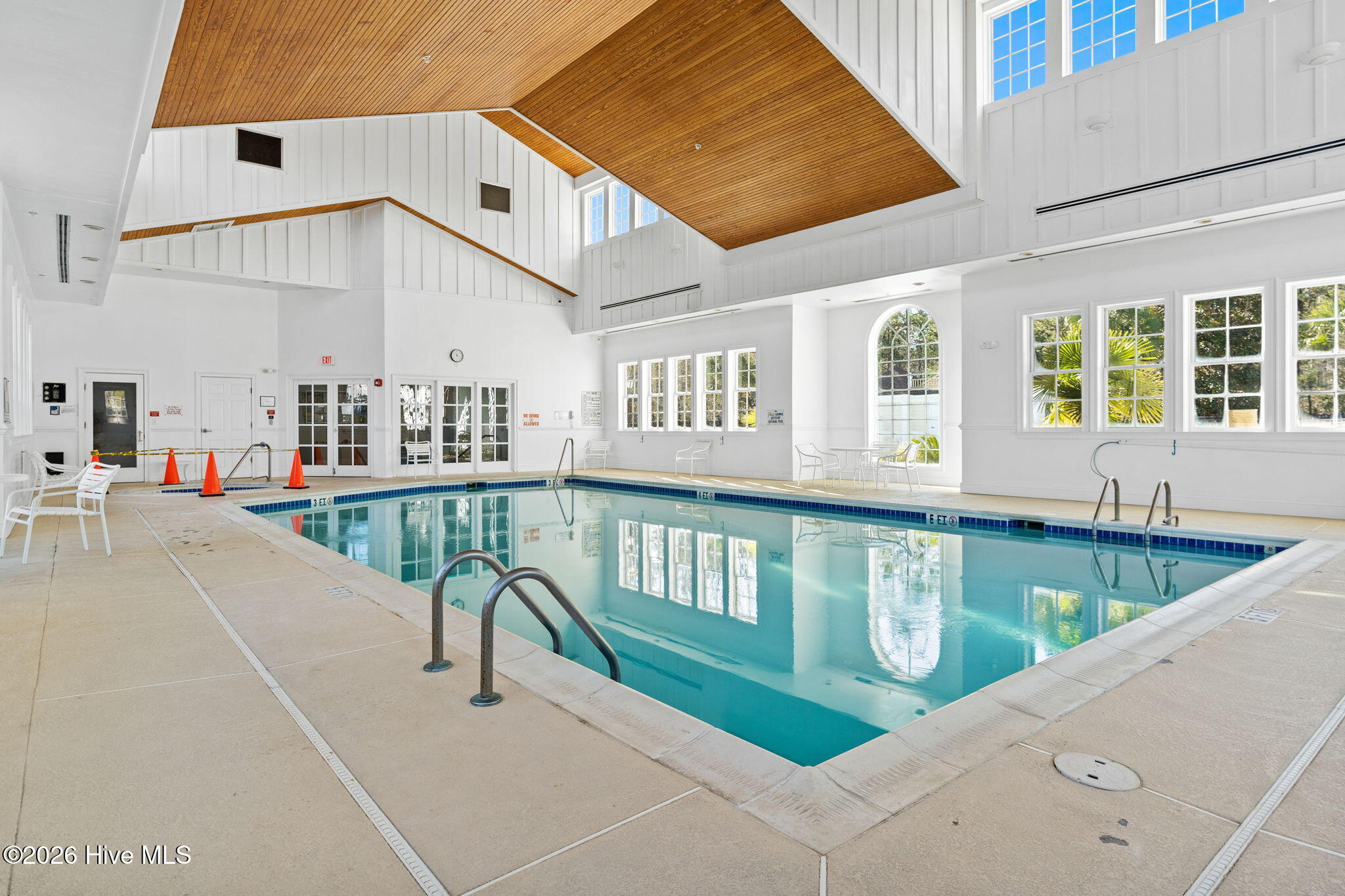 100550804 | Photo 68