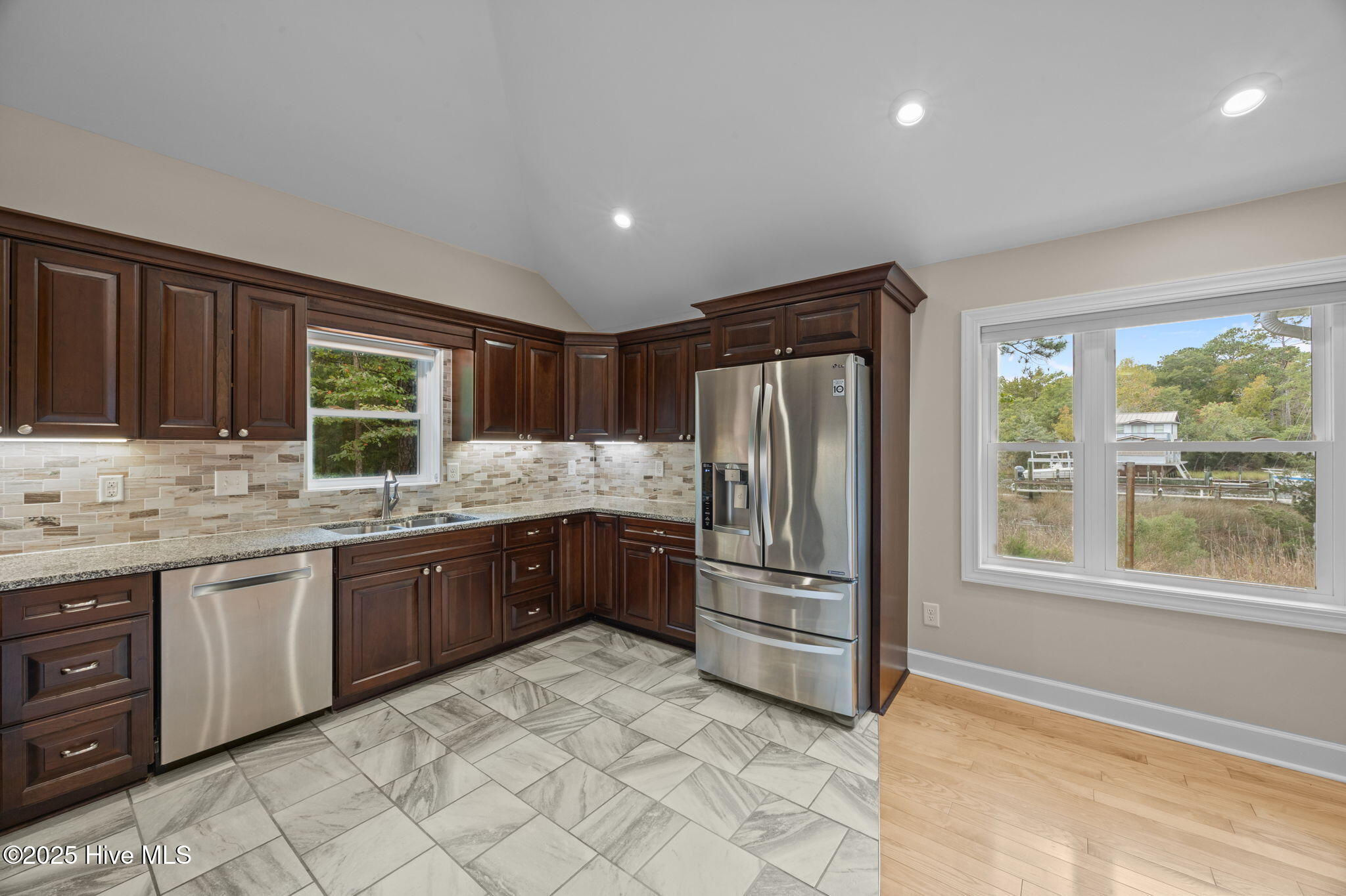 402 Whittaker Point Road,Oriental
