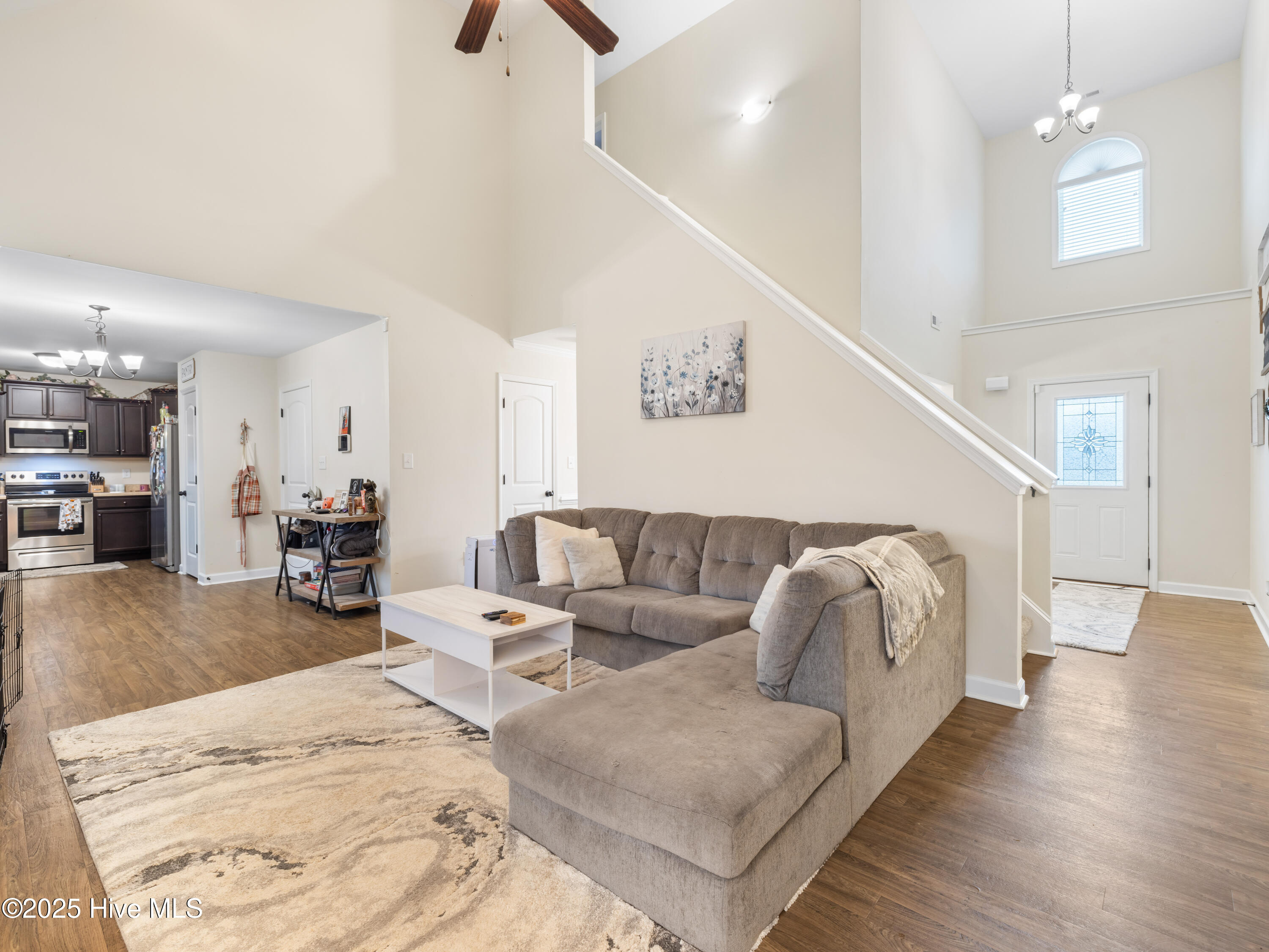 100512056 | Photo 27