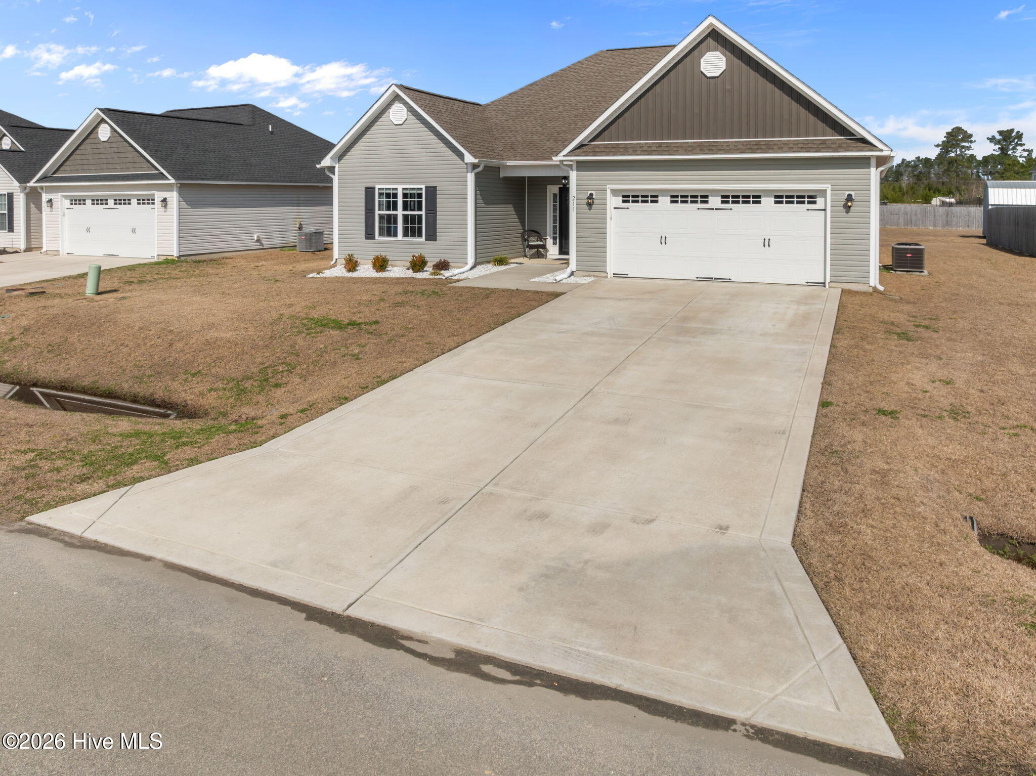 100559692 | Photo 35