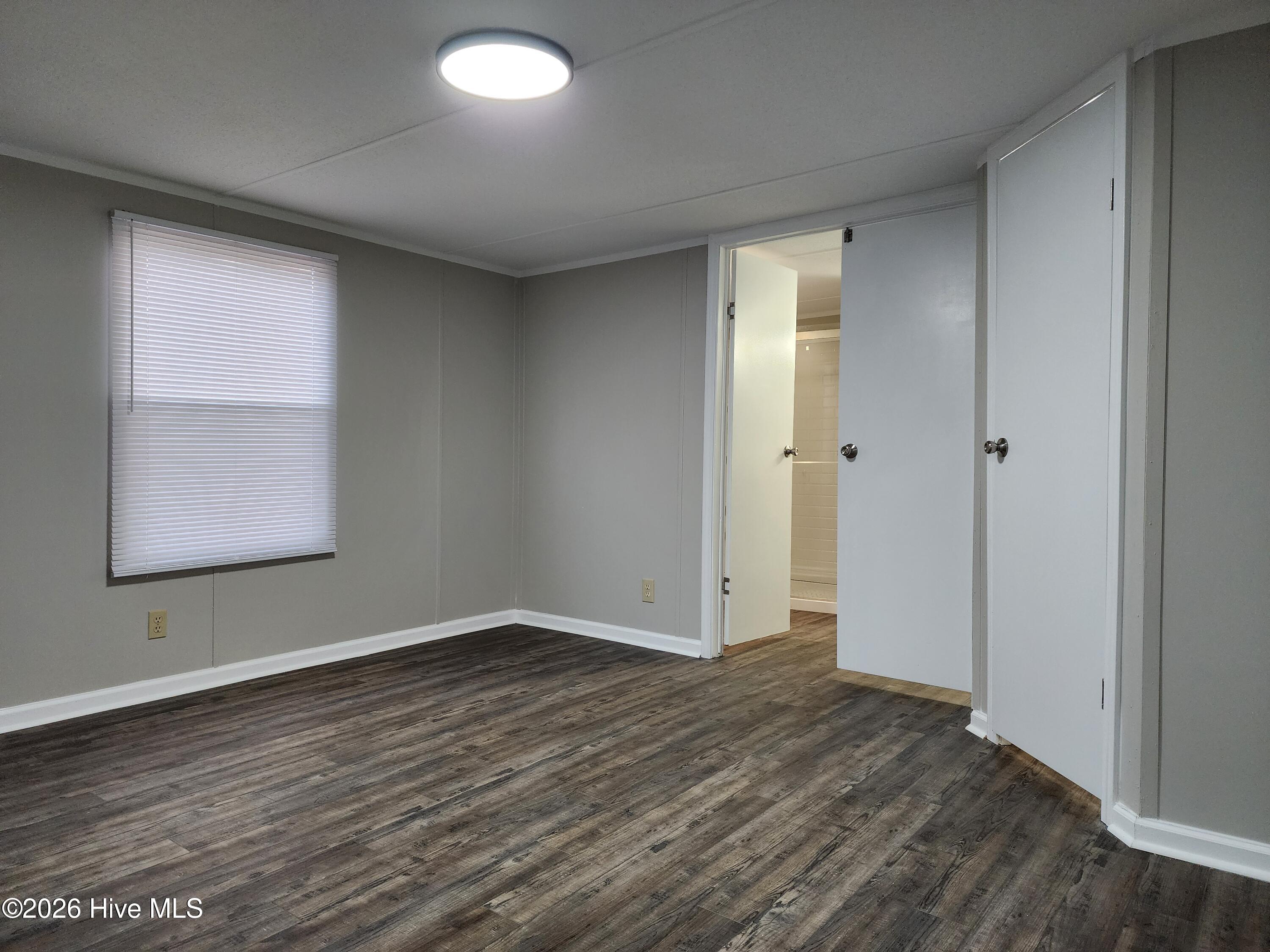 100553794 | Photo 15