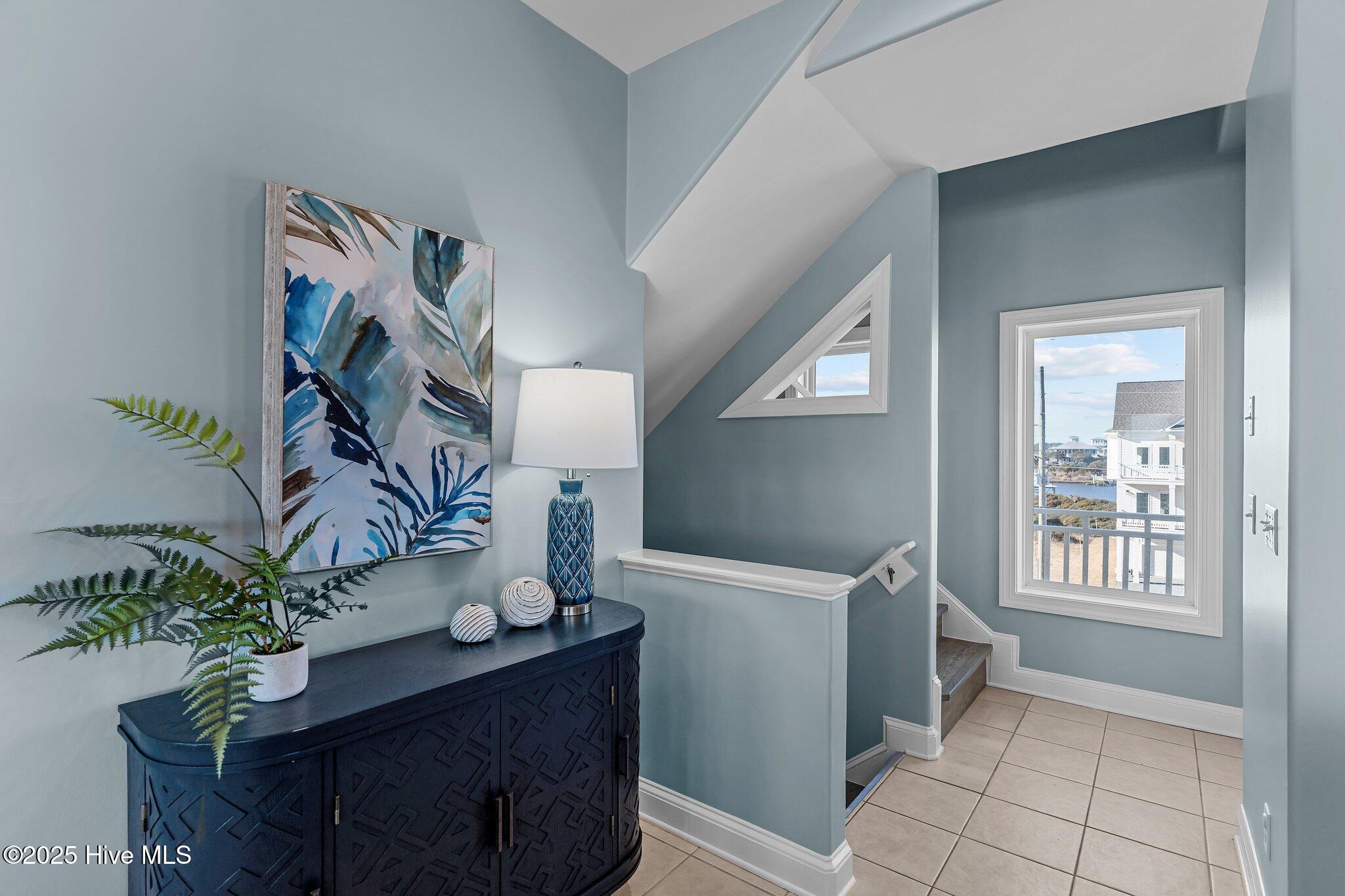 100539376 | Photo 27