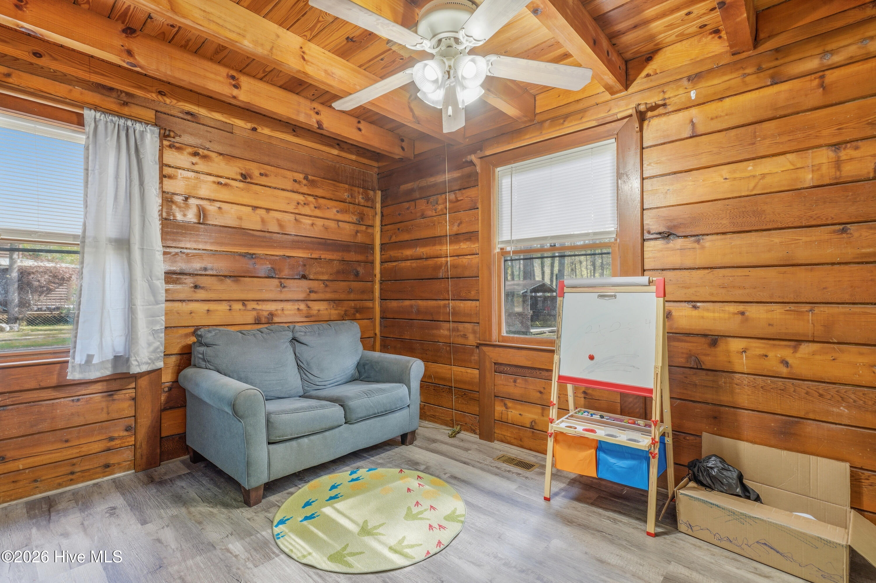 100566654 | Photo 30