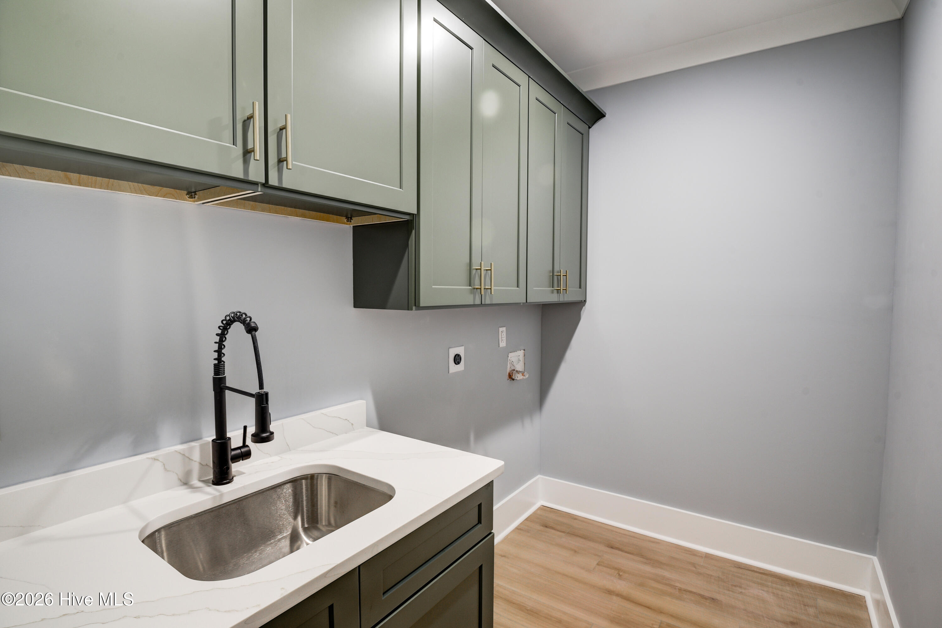 100560794 | Photo 17